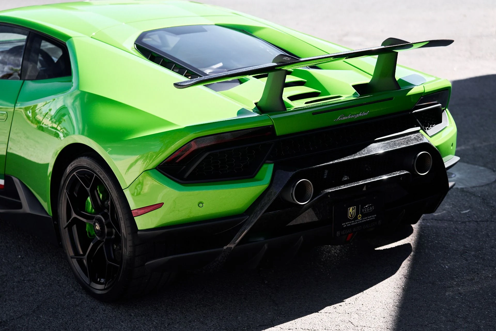 mph010_495022592_Used_2019_Lamborghini_Huracan_Performante_1757626057_db478b007b