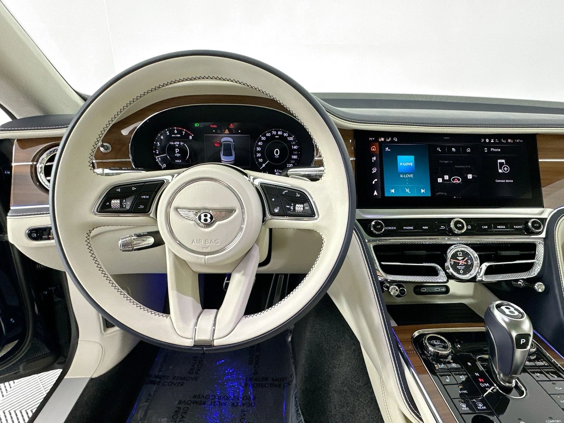 mph010_500087054_11_c37cb072bf