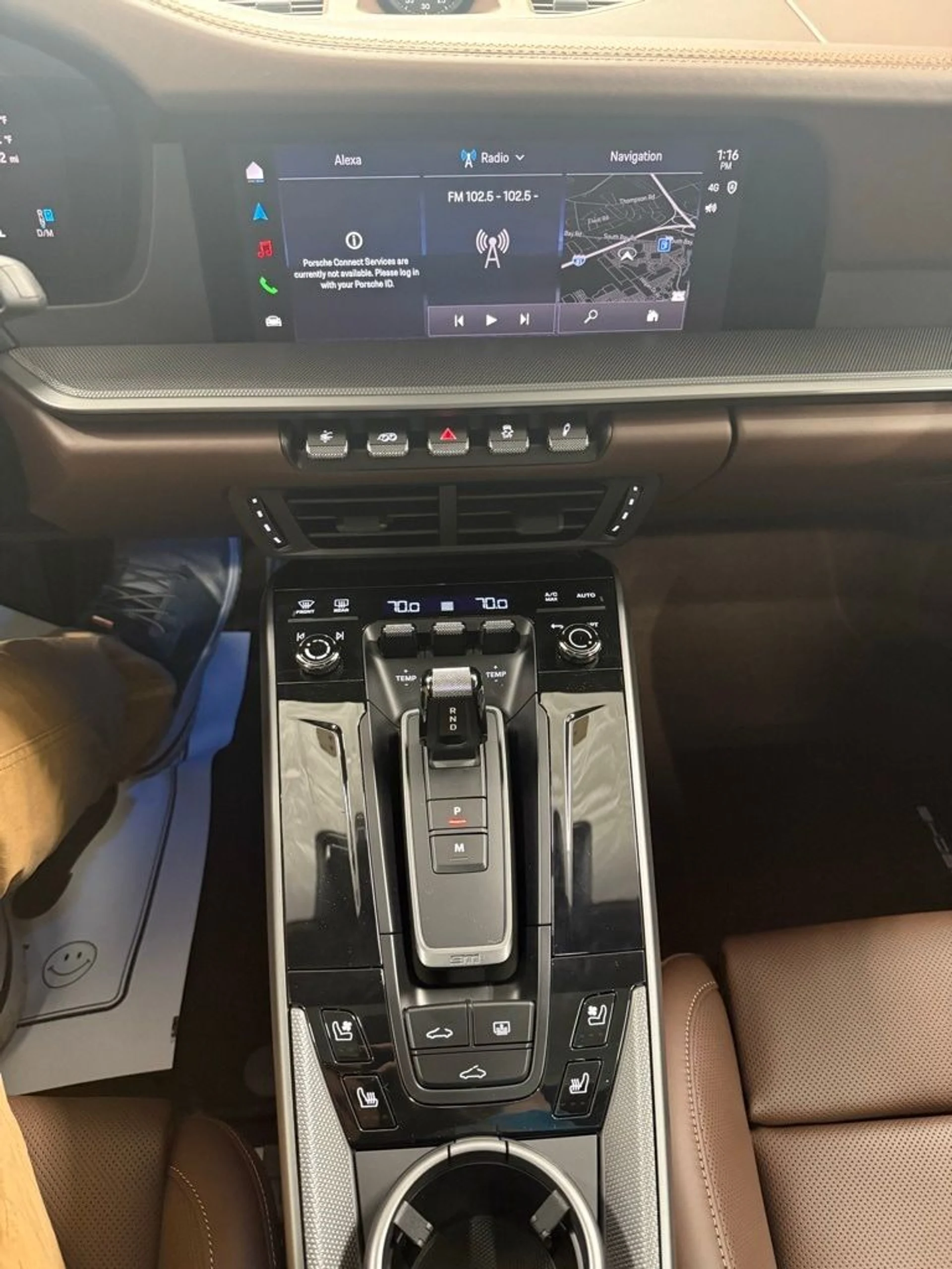 mph010_502632515_bc8f8b25b72306ae36763f9d3b2cbdf5x_1db9daab02