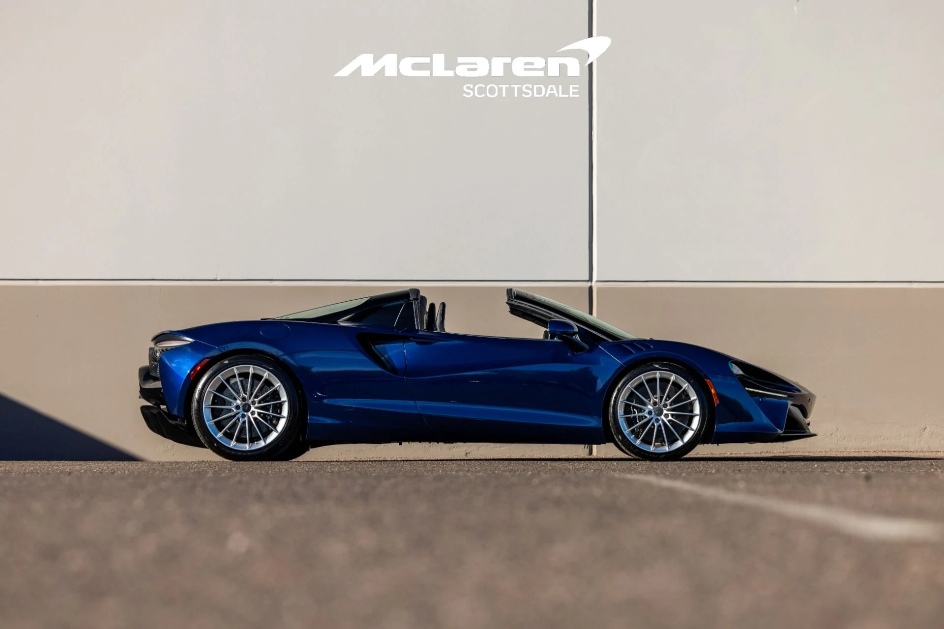 mph010_504871304_Used_2025_MCLAREN_ARTURA_SPIDER_1729282218_82389b23d1