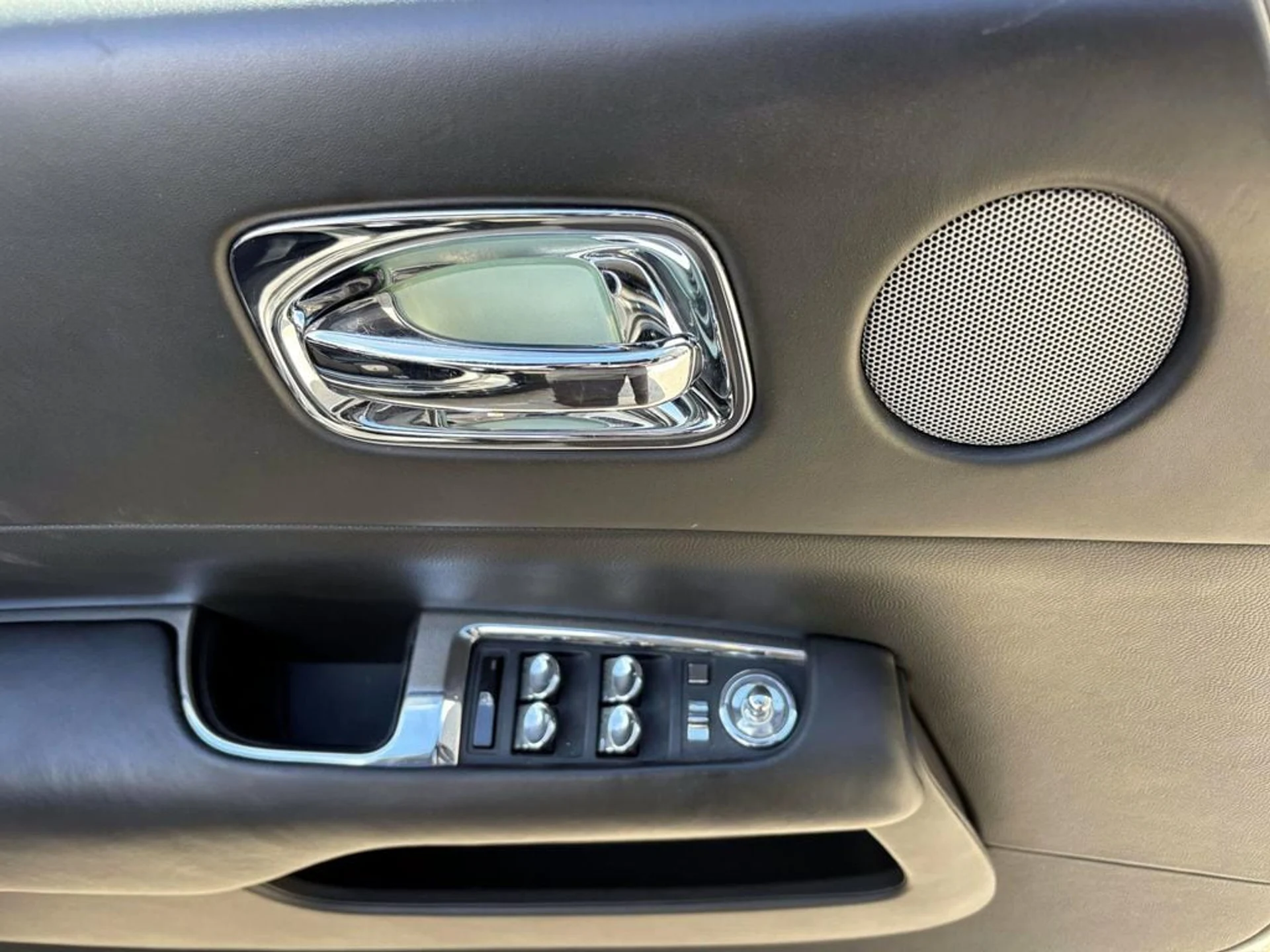 mph010_513448351_585579b356ea0837d4fab7203dbf7ad7x_8db4063c69