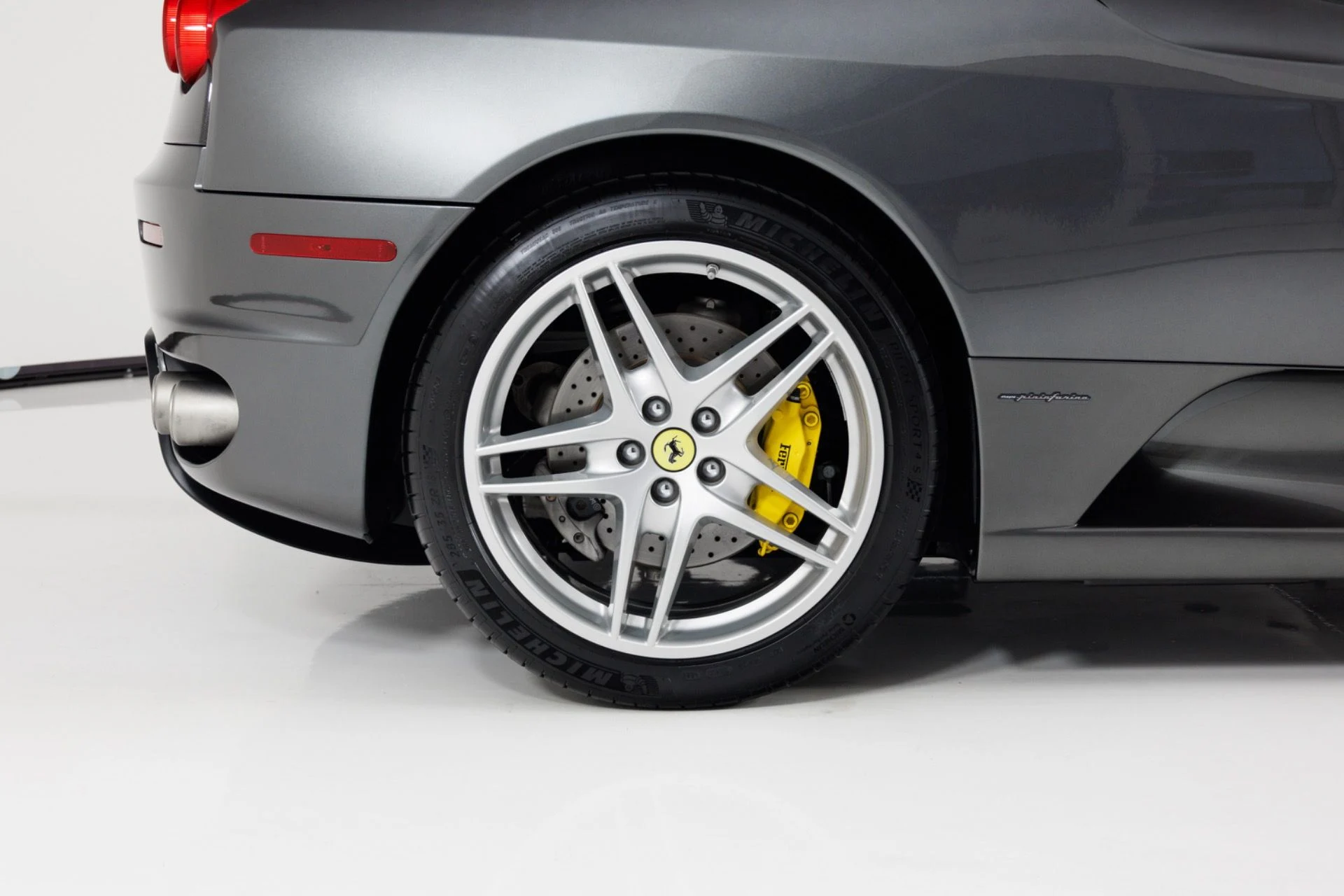 mph010_513473472_Used_2007_Ferrari_430_F1_1788550016_ebf233fa2b