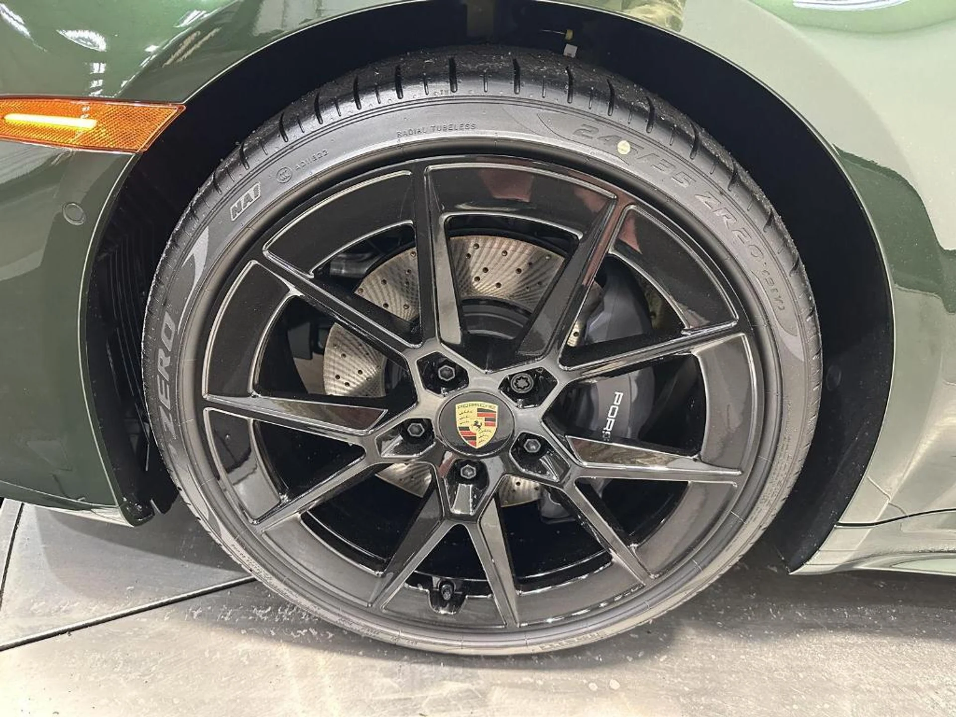 mph010_515273527_j_Lka8q_QB_Xh_CS_Raw_F_Re_IUN_8_G_Lc_IU_6d40d7d608