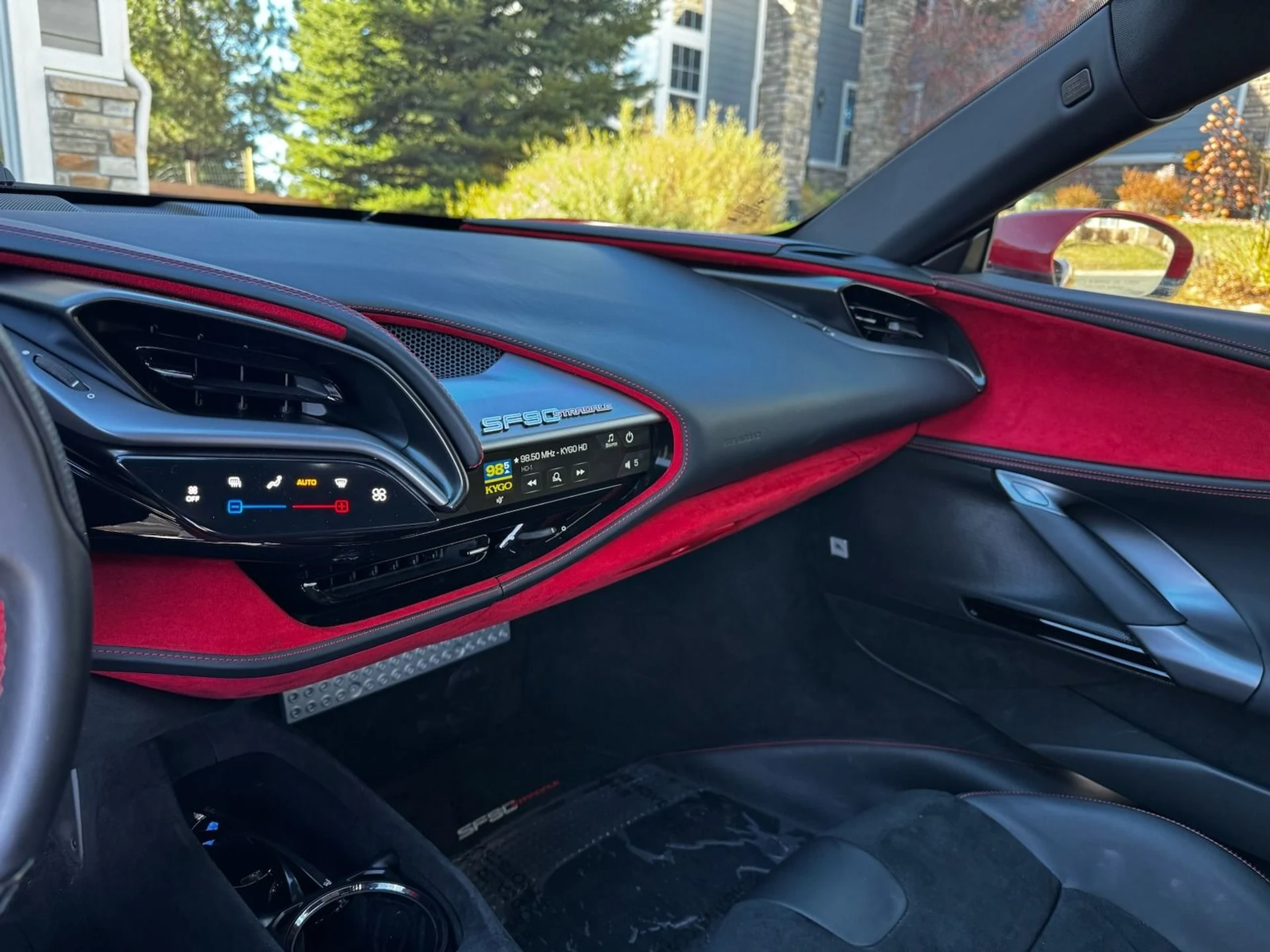 mph010_517884238_Used_2022_Ferrari_SF_90_Stradale_1762557009_1abeab2a89