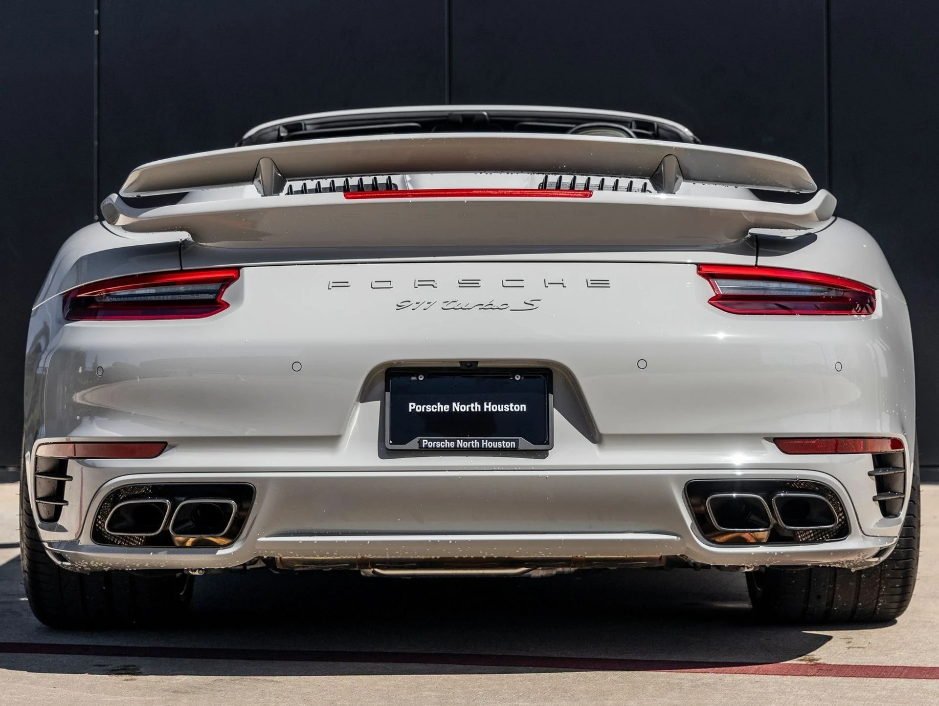 mph010_51815448_11_3e581f2db0