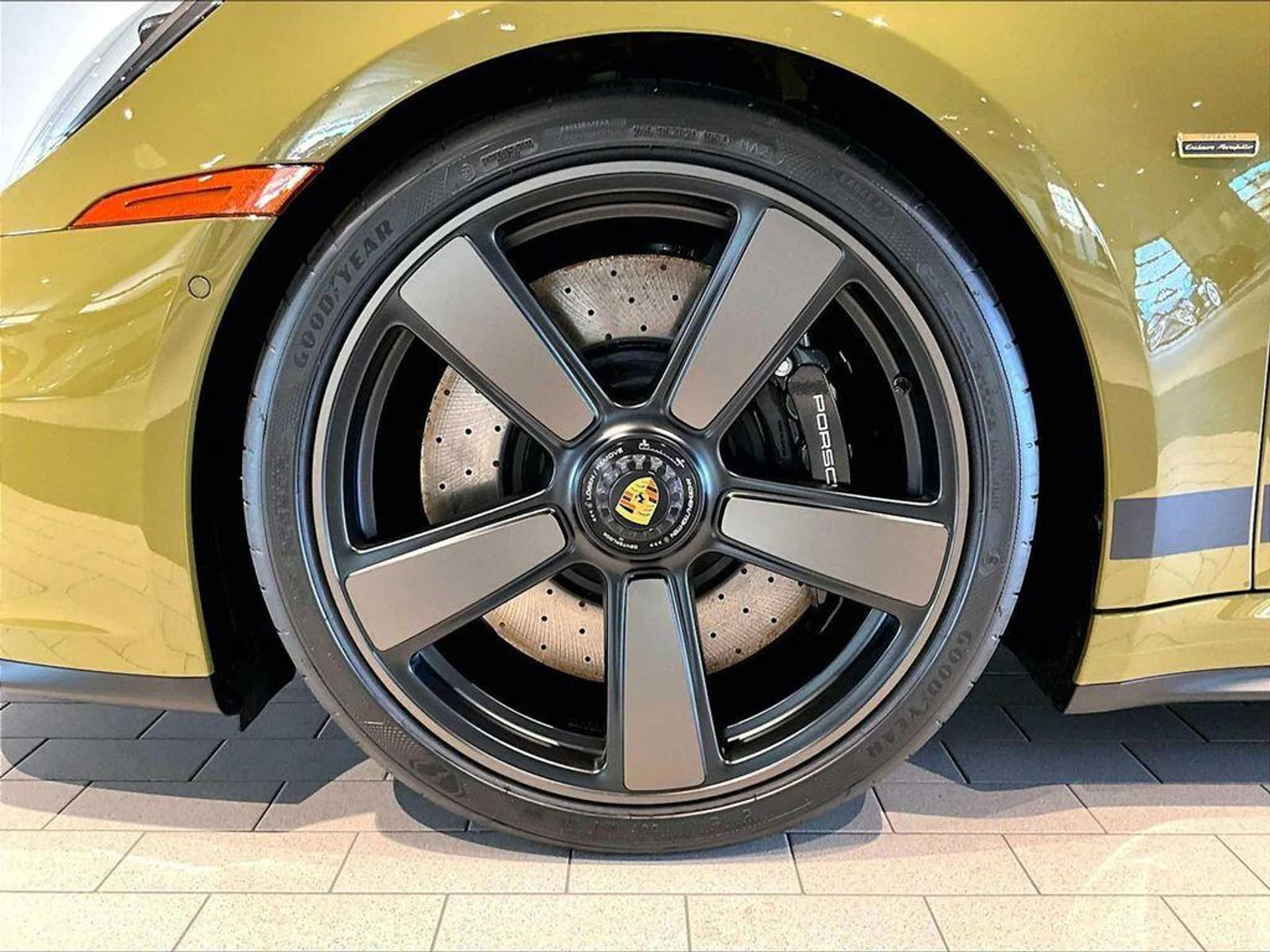 mph010_52207109_t_Ae_Fs4_Bk_Nl_En_Tn0_Bbj_CQQMEJ_Ejo_36d924fbea