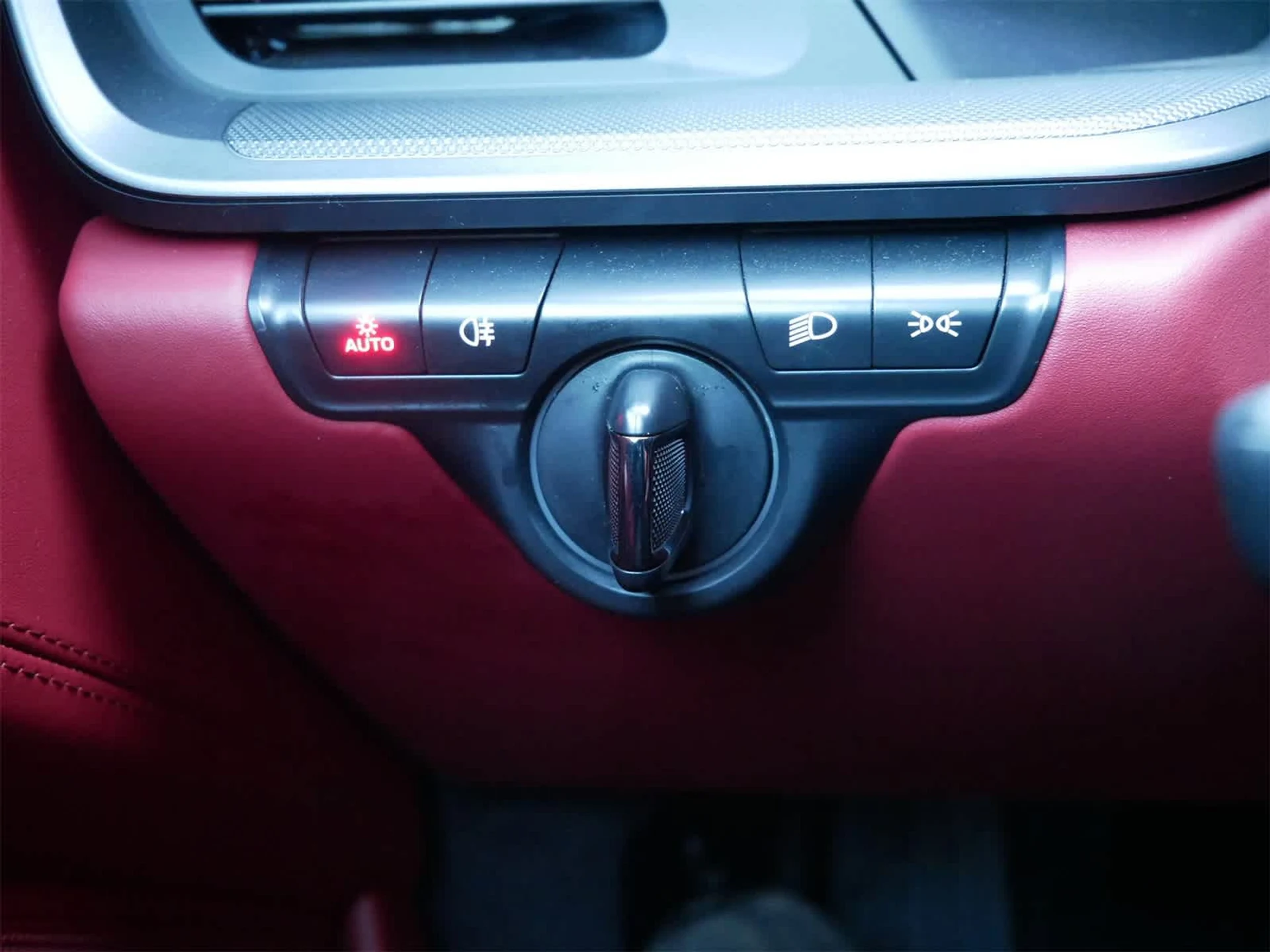 mph010_524570763_0b76a5451c03d6130d84daa9aa0fddc9_697ca4d916