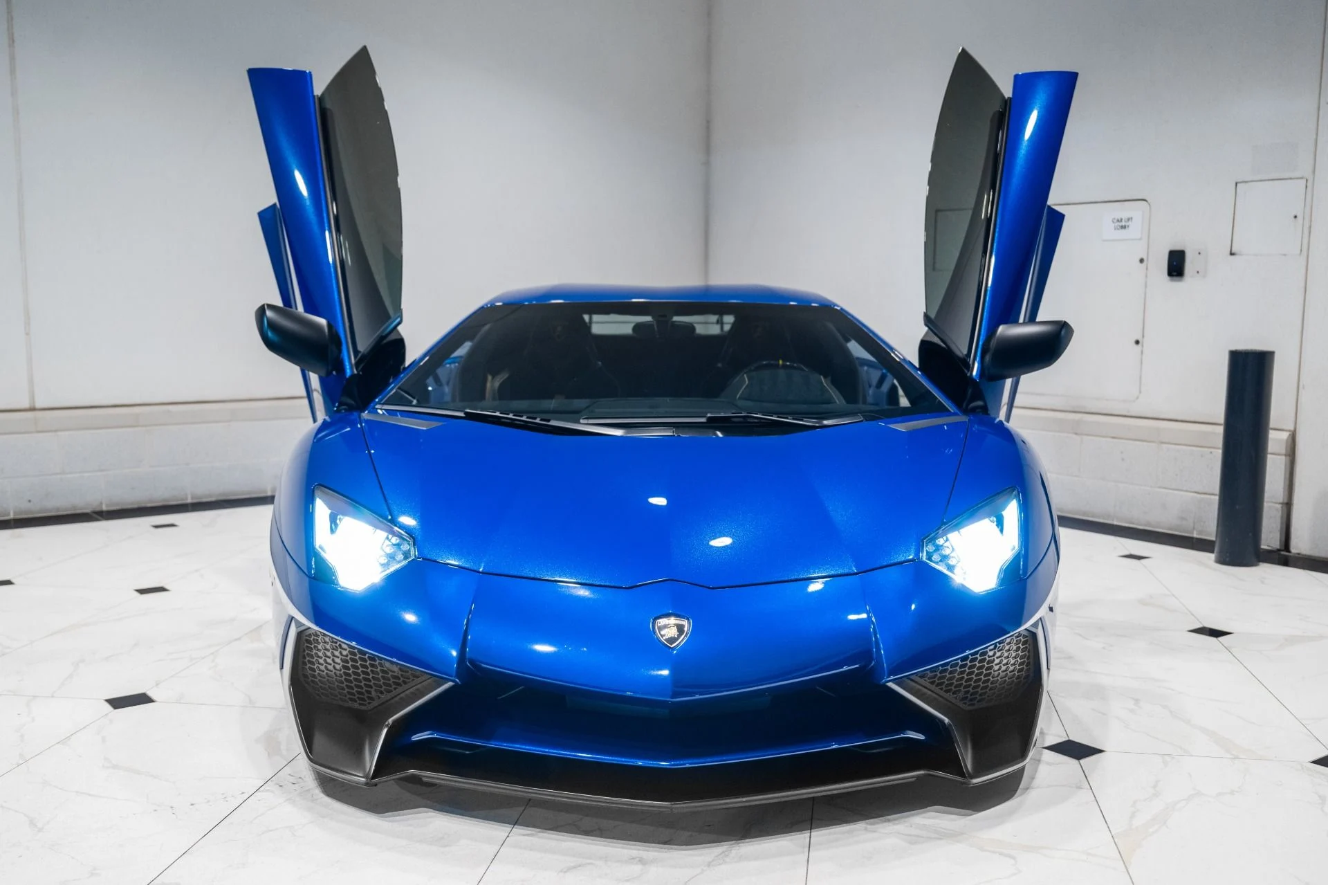mph010_538603118_Used_2016_Lamborghini_Aventador_LP_750_4_SV_Coupe_1783114458_272a870ec6