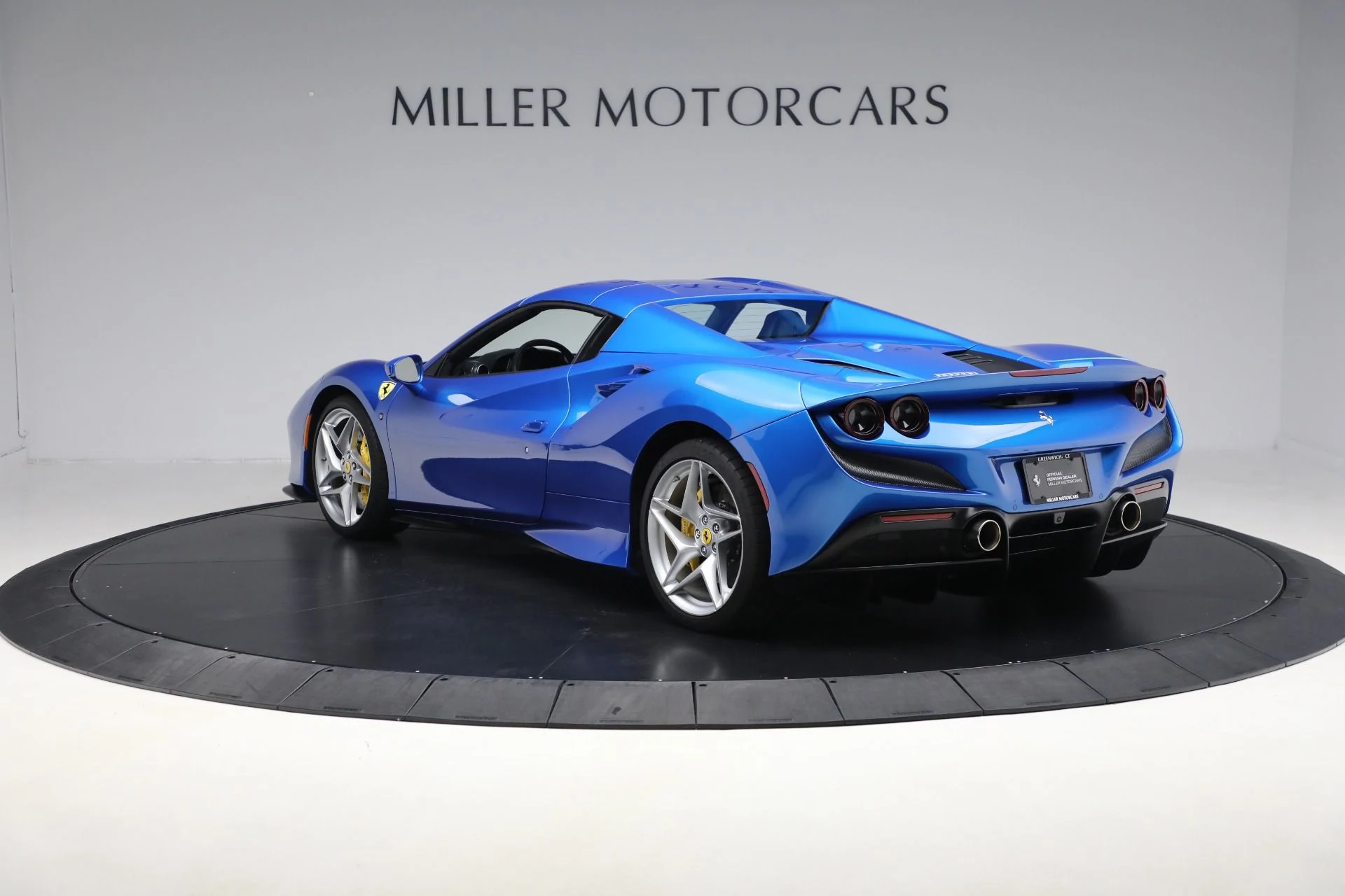 mph010_544355156_Used_2023_Ferrari_F8_Spider_444d2ee9ee