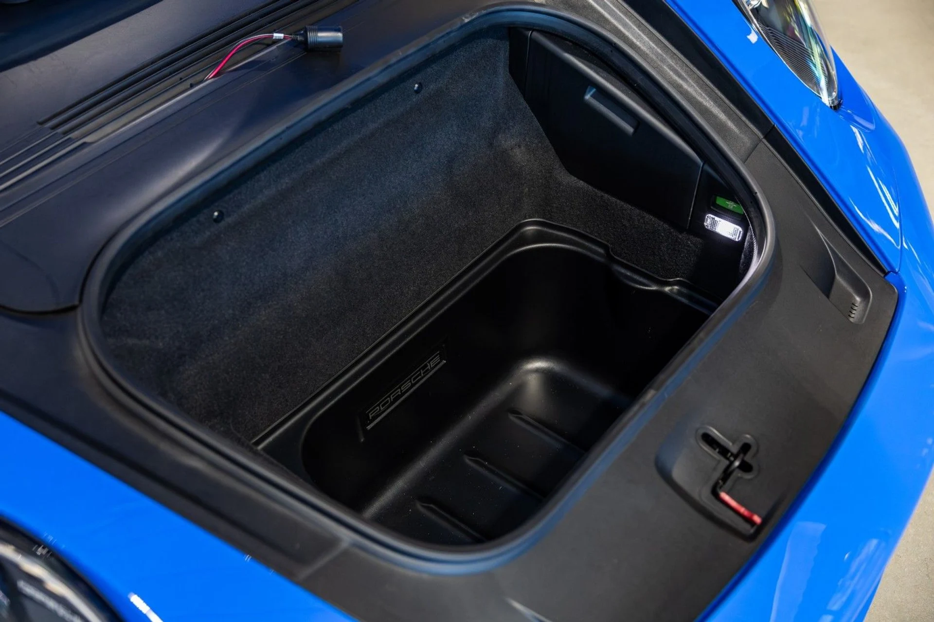 mph010_544427456_Bg_0ea113a36a