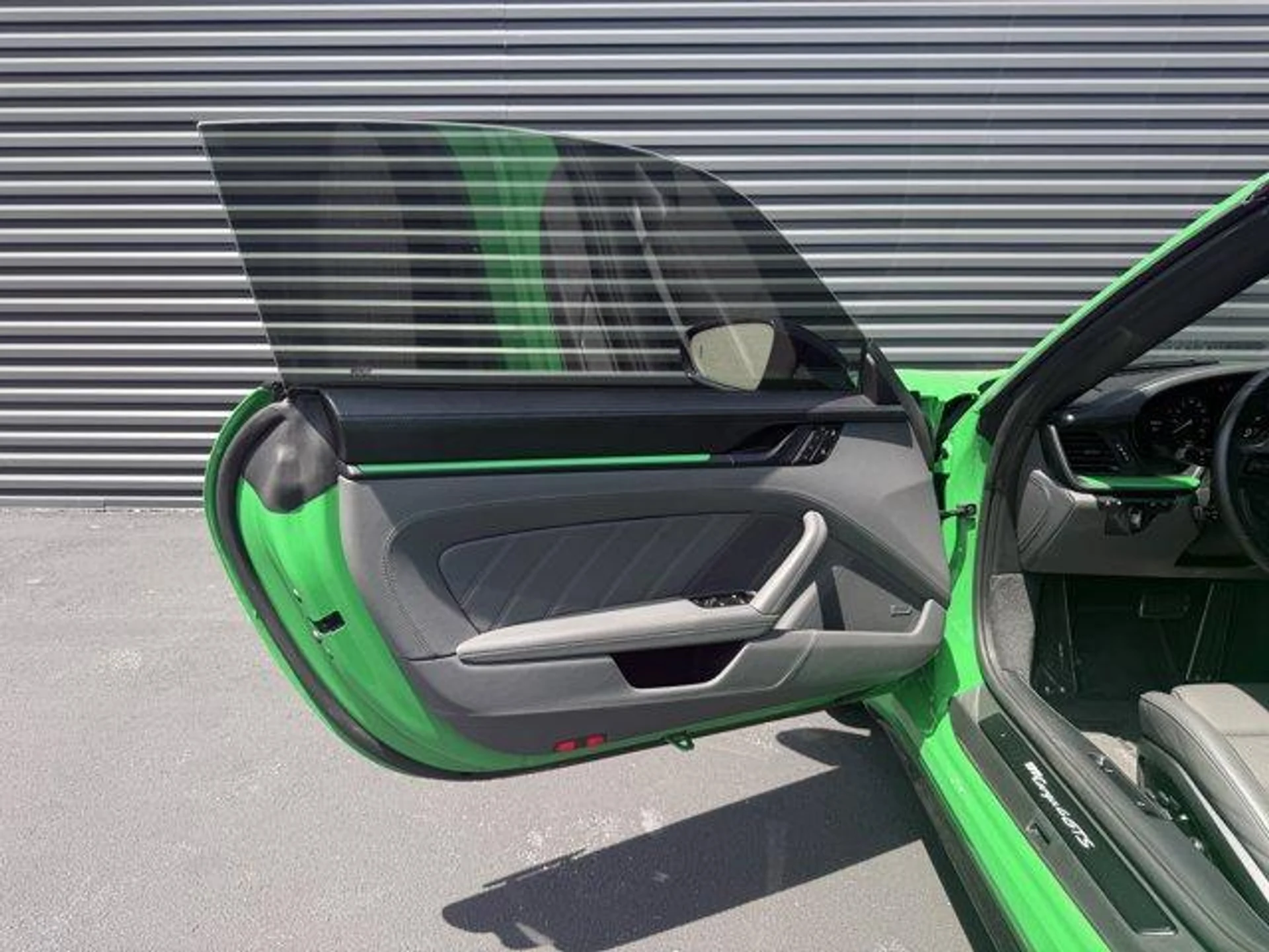 mph010_549996703_rs_Yu5lg_Cs_UL_Gdusbd_T2h_Se_VD_Qc_59436c2e77