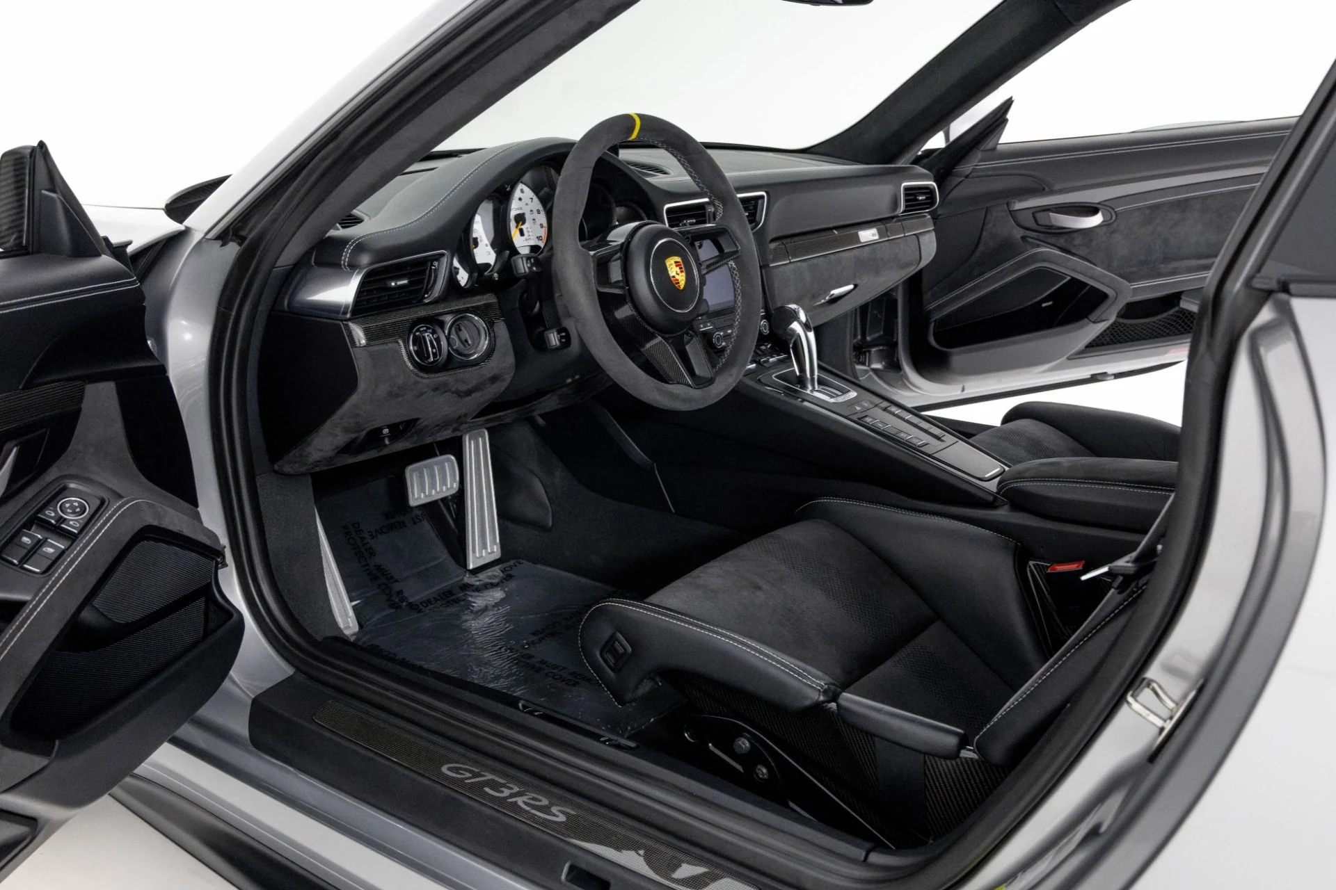 mph010_550205427_Used_2019_Porsche_911_GT_3_RS_1761084287_e1c4155b2b