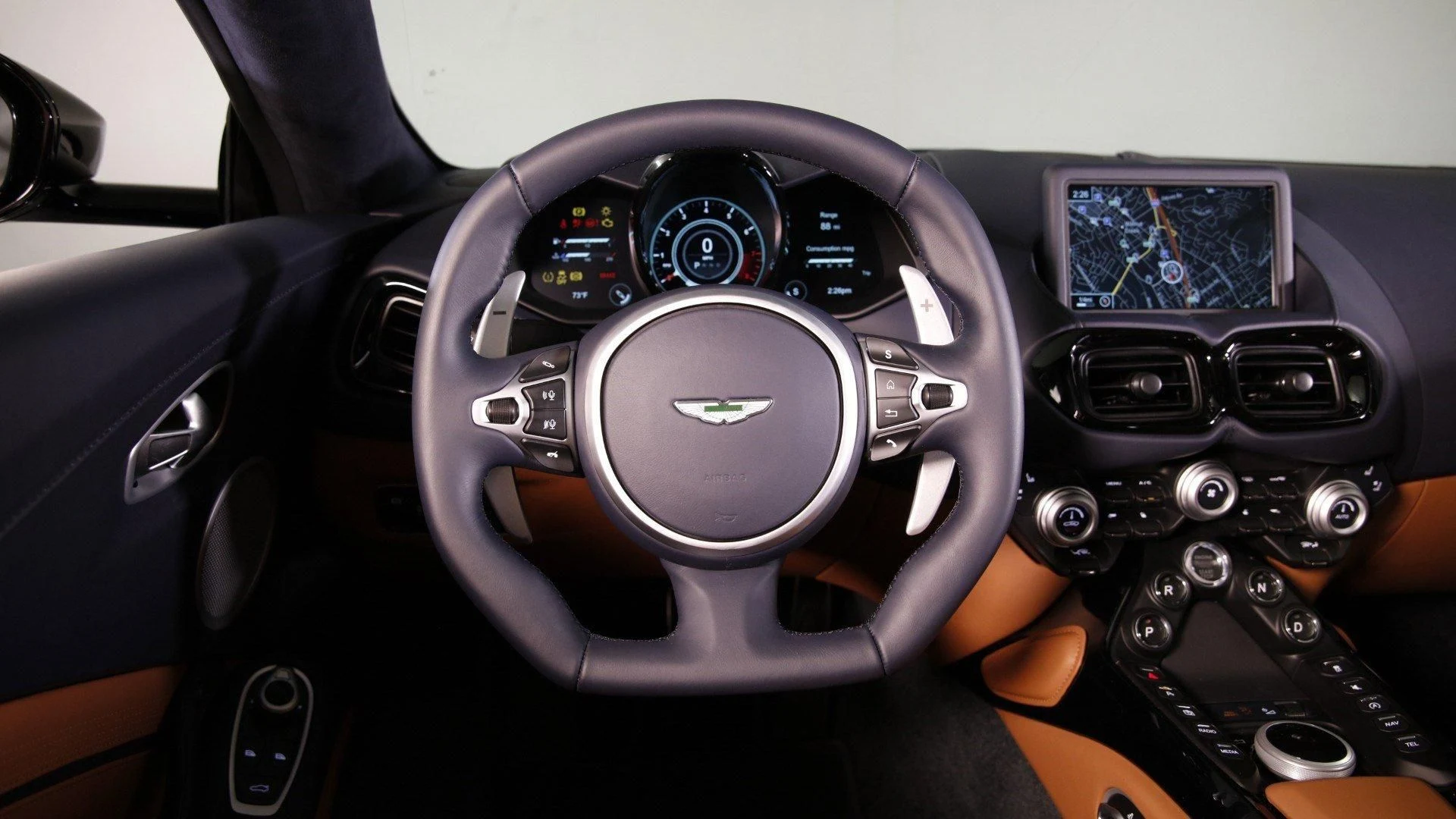 mph010_553449754_Used_2023_Aston_Martin_Vantage_1698838098_8bbdafa099