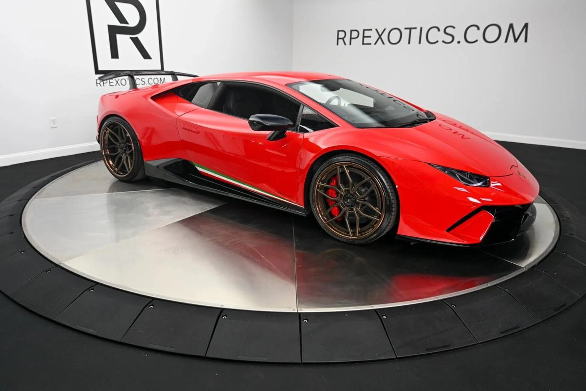 mph010_554487325_6ed3941f1459a3e3e4ed4b9e1f649d58_fcd1108555