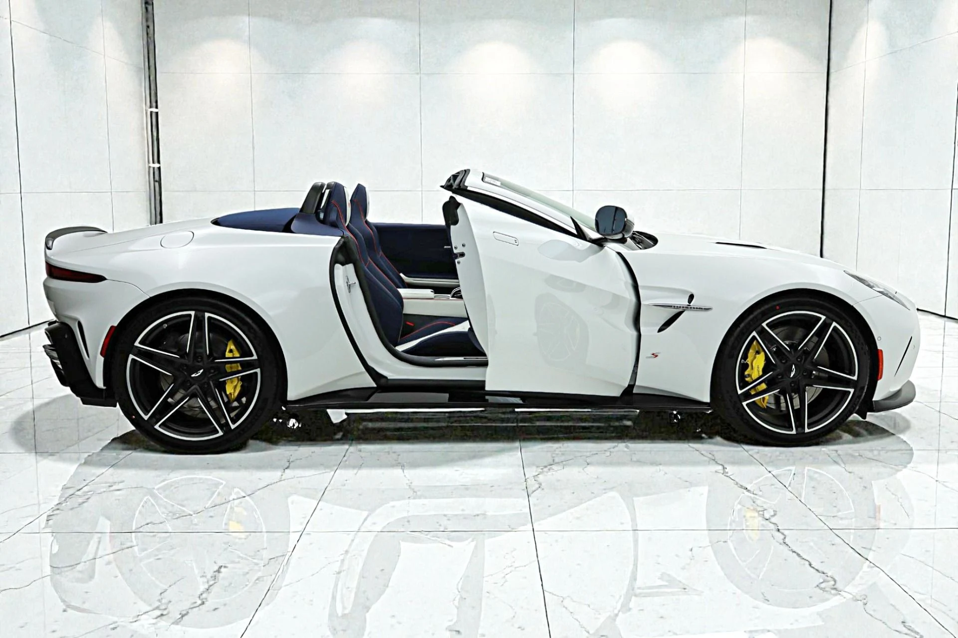 mph010_554513339_New_2026_Aston_Martin_Vantage_S_8ebb2a45c6