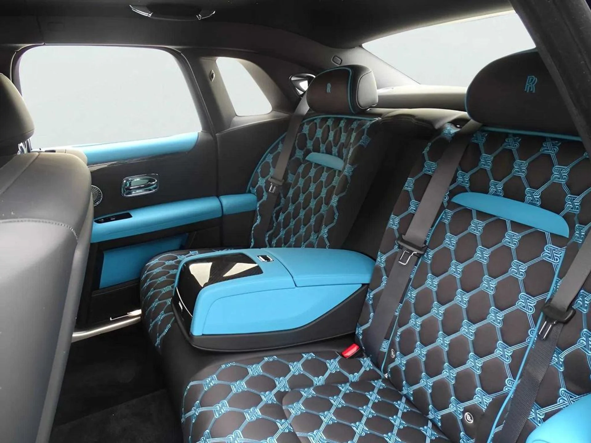 mph010_555919587_d1a9cf02f2df5ec02d26b162c703bf75x_49d79f8ba6