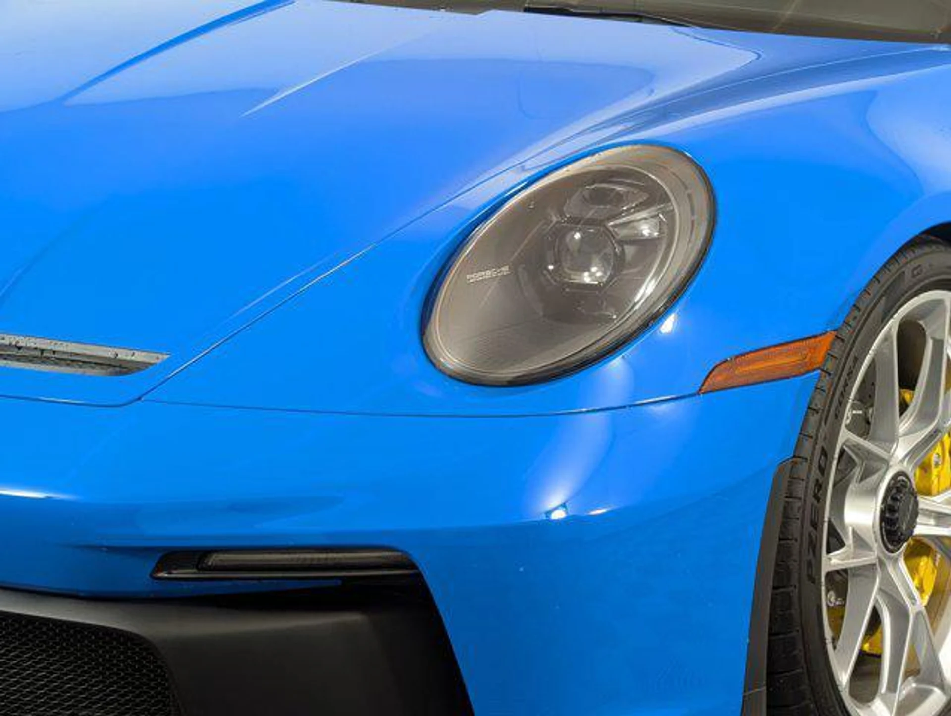 mph010_562688067_juu_We_N7_R_w2_QZ_54_Cp2e4_J_Qst_T0_992817fff9