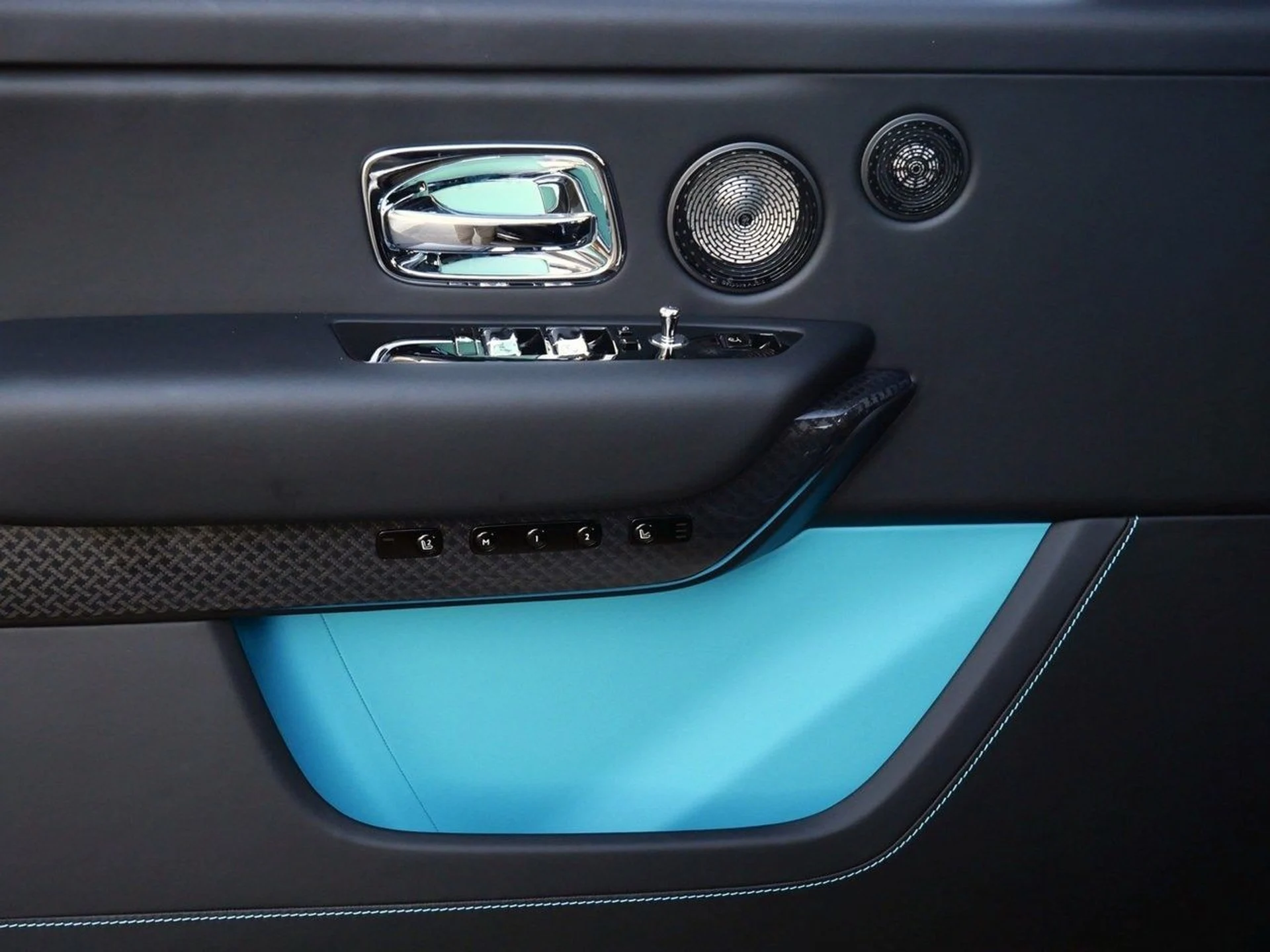 mph010_563067447_9ac413d55e8d9db8ff68a2b04583e521x_c0249b5e30