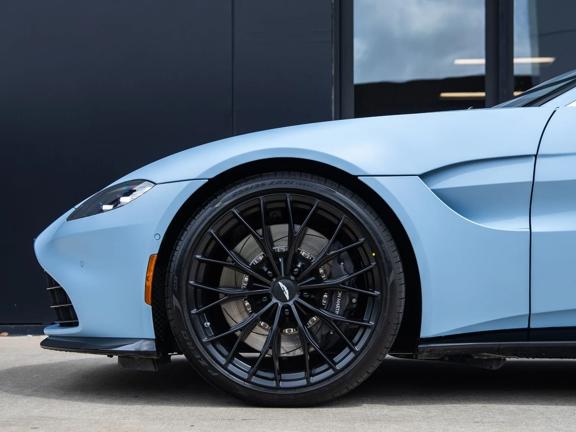 mph010_563112984_11_b731a0ae3a