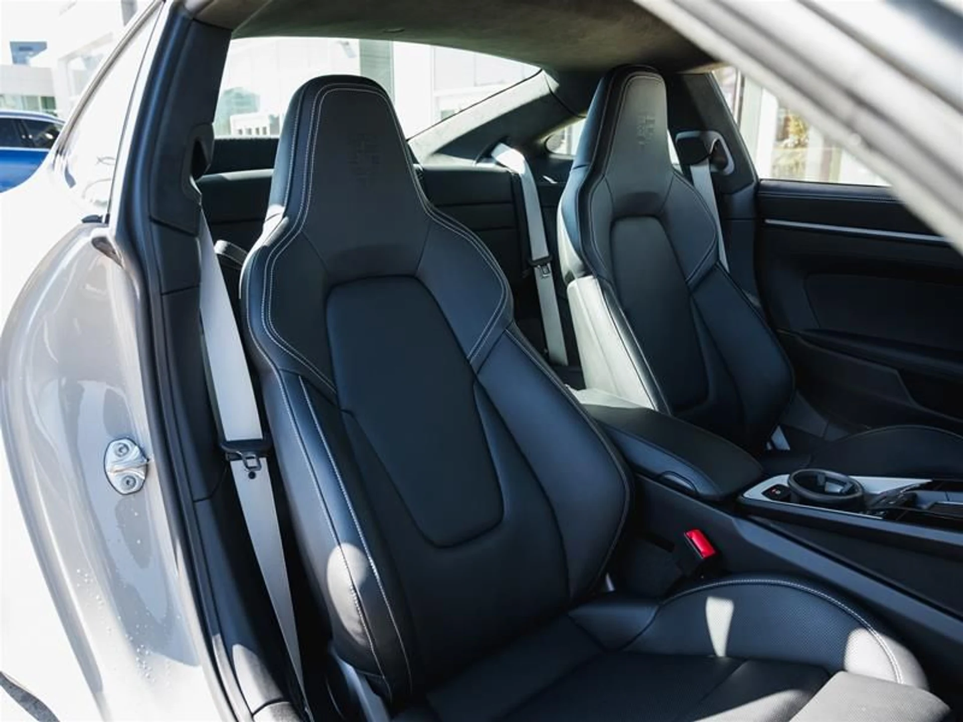 mph010_563475588_nxgioeun_a920fd998d