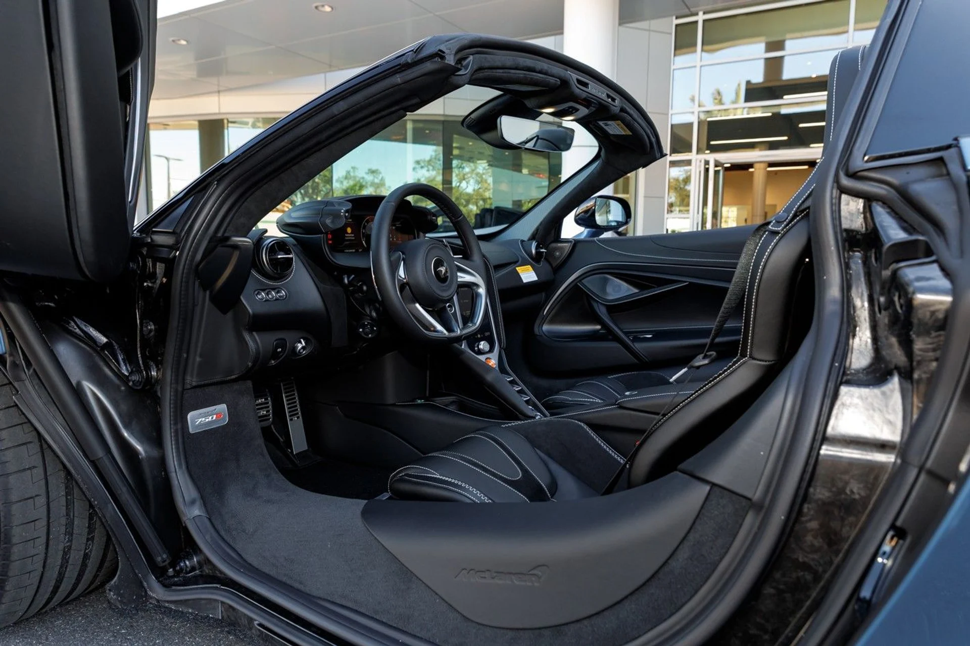 mph010_564414602_650_p11_l_fac5c79edd