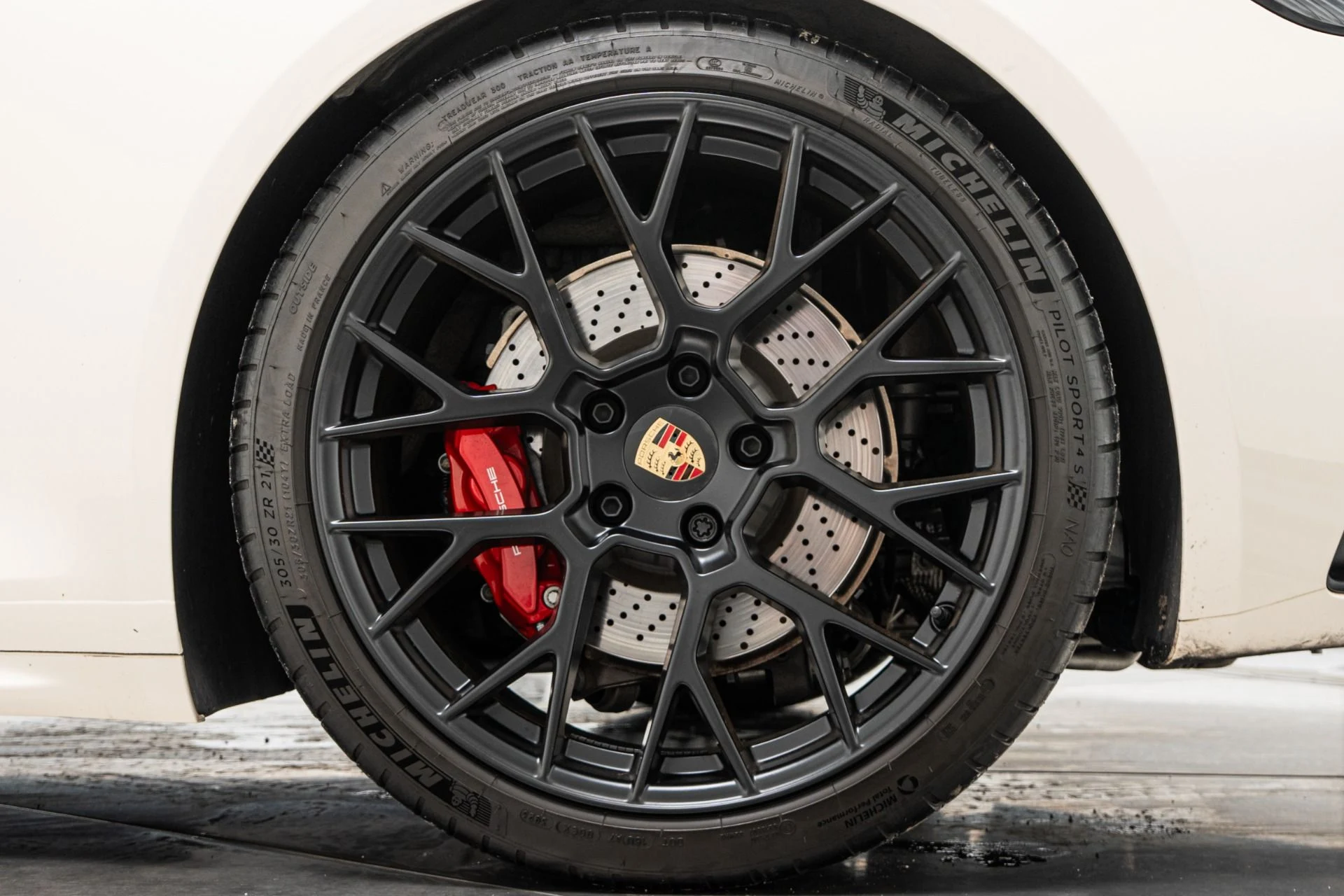 mph010_566566758_Used_2024_Porsche_911_Targa_4_S_1792178990_195e48df65