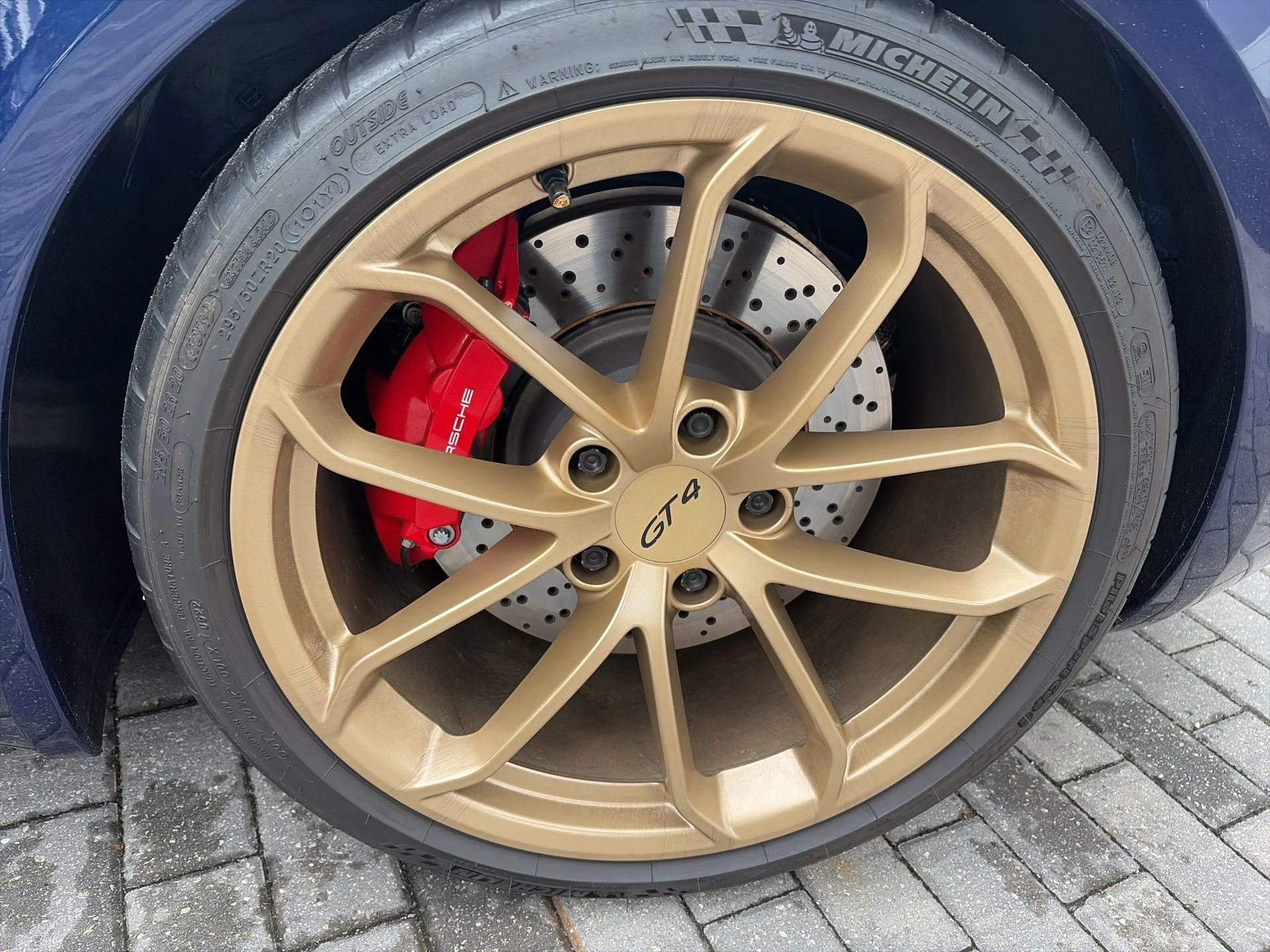 mph010_576763680_0bbace4a9ec14c3dbff4fd8dfcdd5de9_fb051424f2