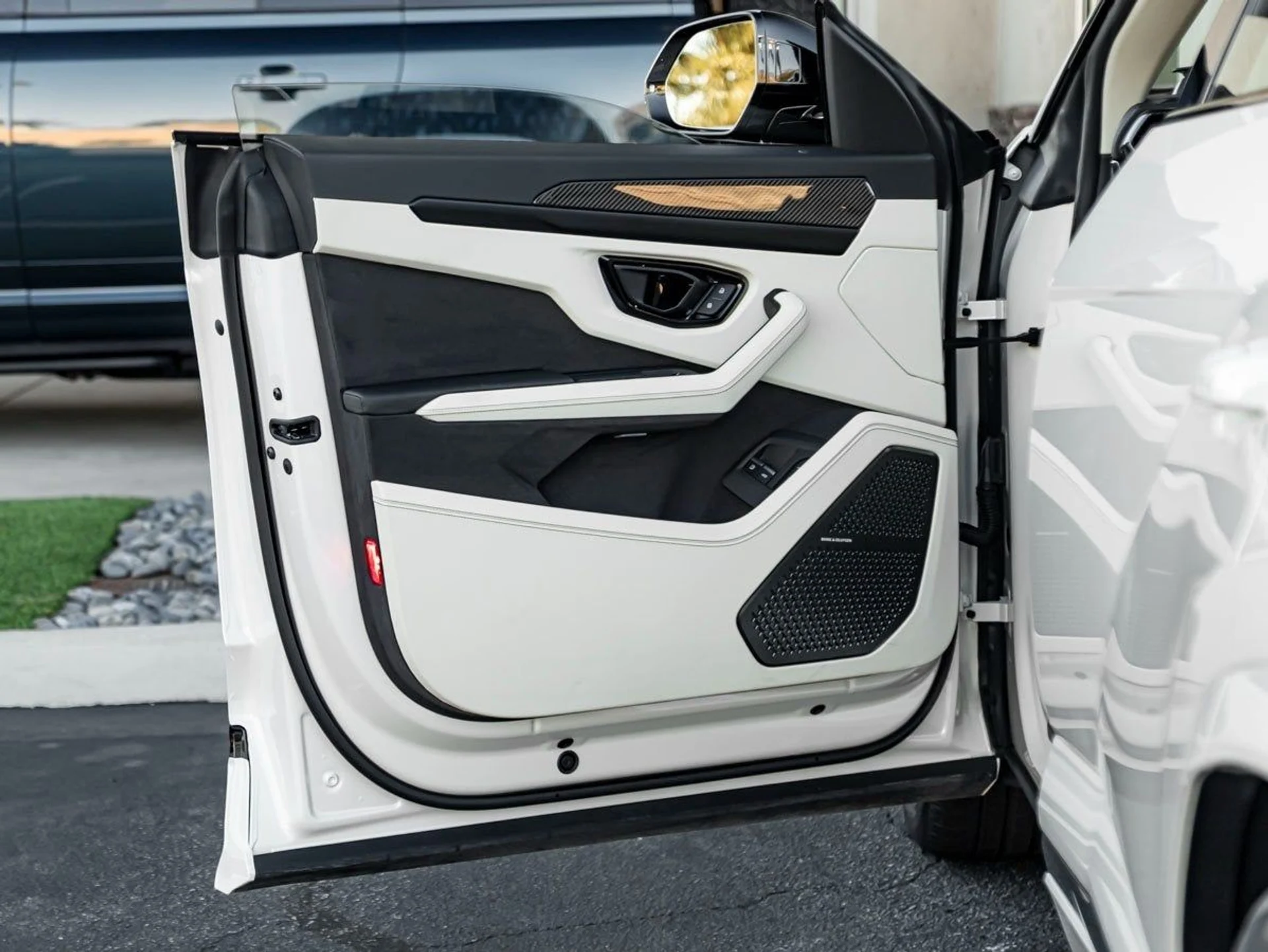 mph010_577159241_11_ded8cbaee5