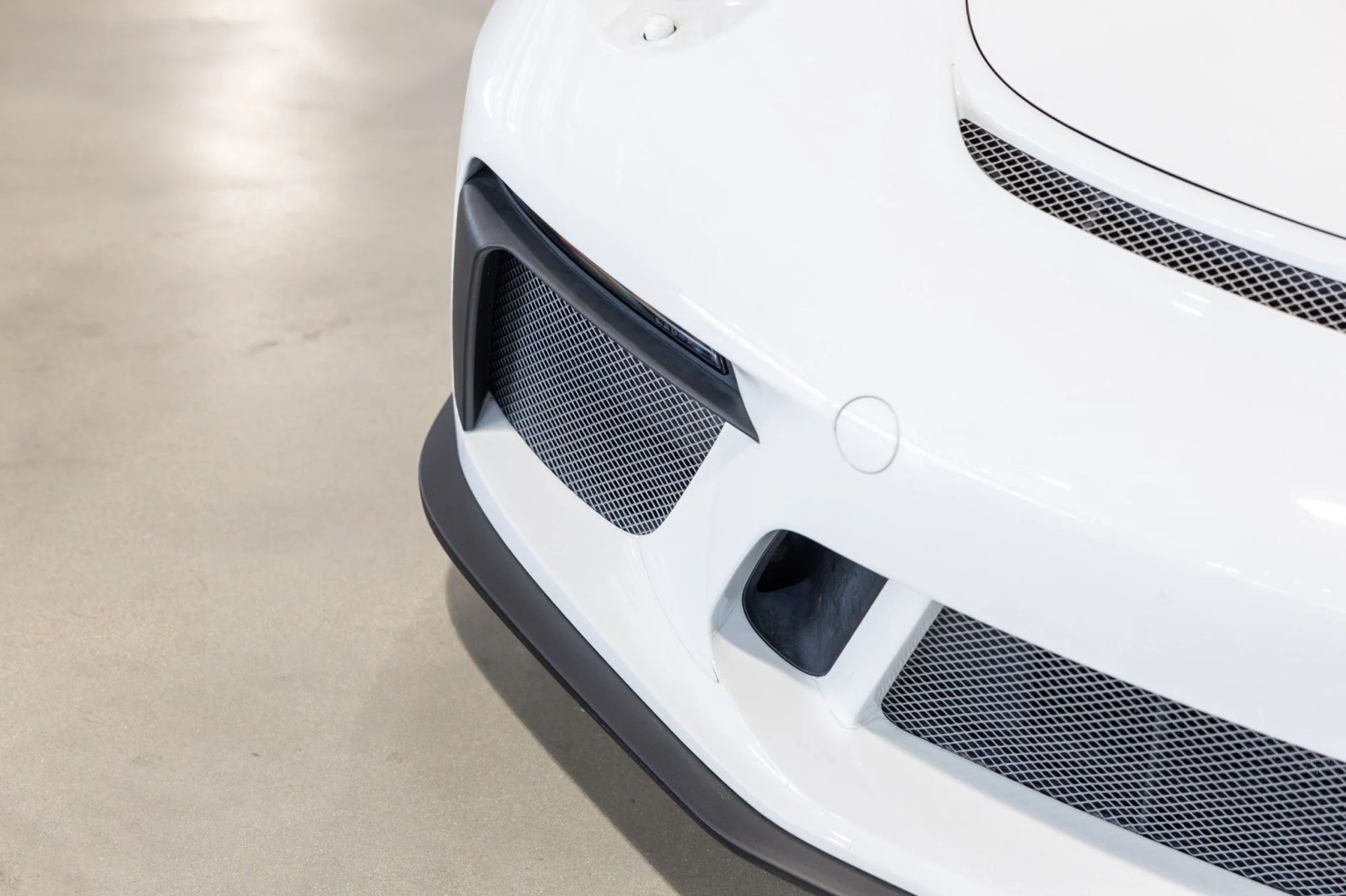 mph010_58089573_vg_5b654523ac