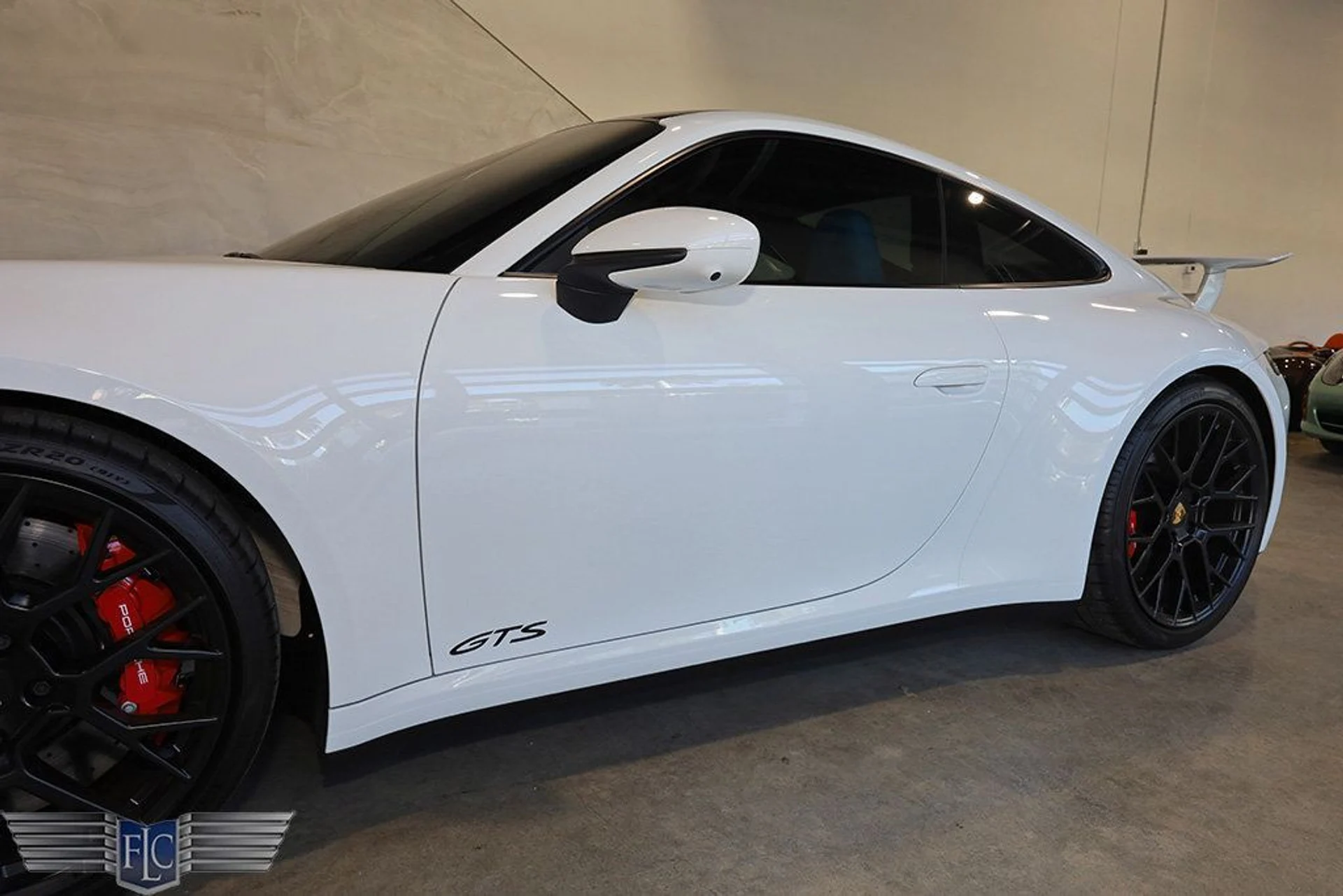 mph010_581790655_used_2024_porsche_911_carreragtsmanualcoupe_9689_22738585_11_1024_b224382628