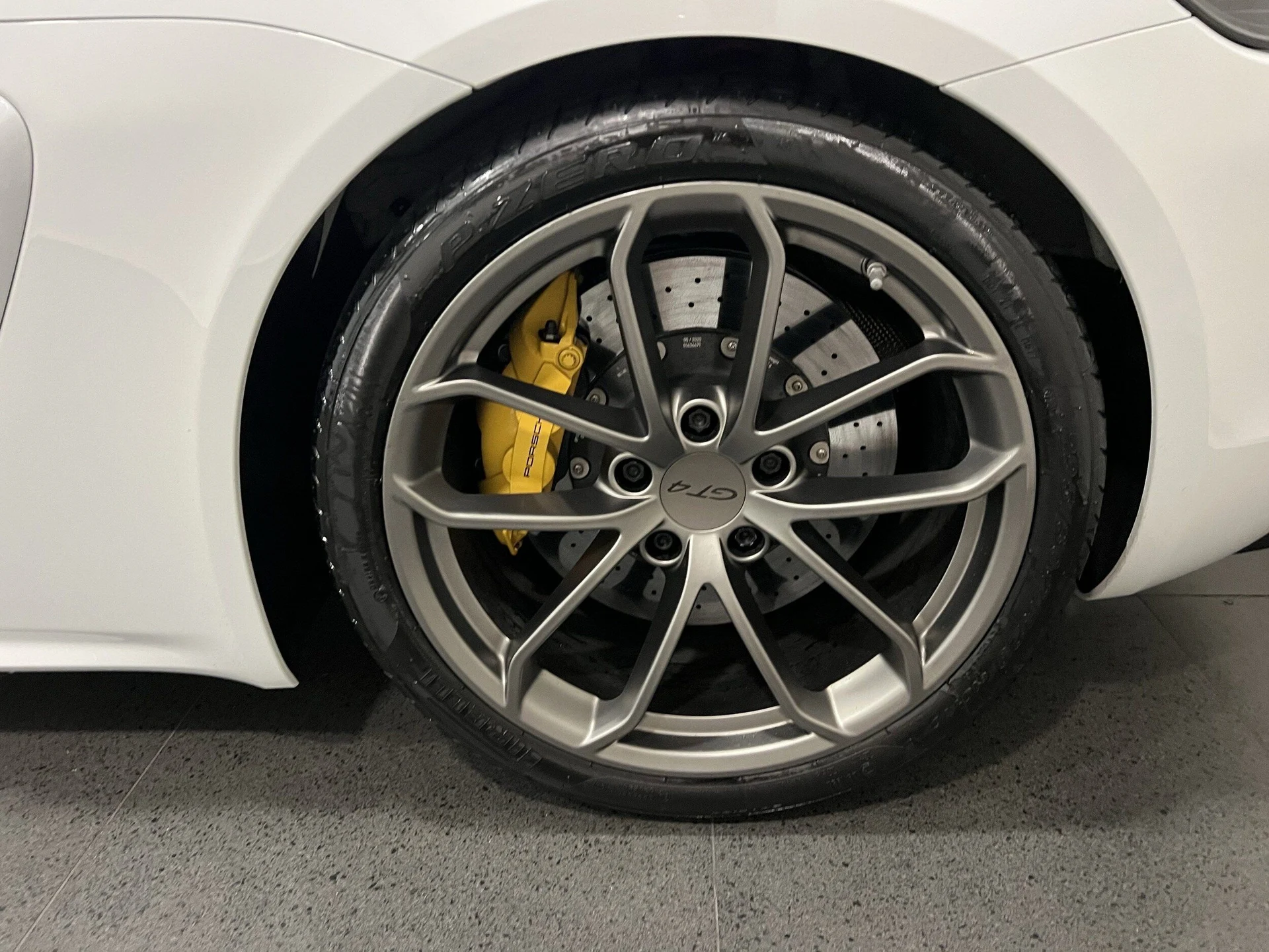 mph010_584418220_26d44872c6b1372bbc864c186c857612x_a4d51219c9