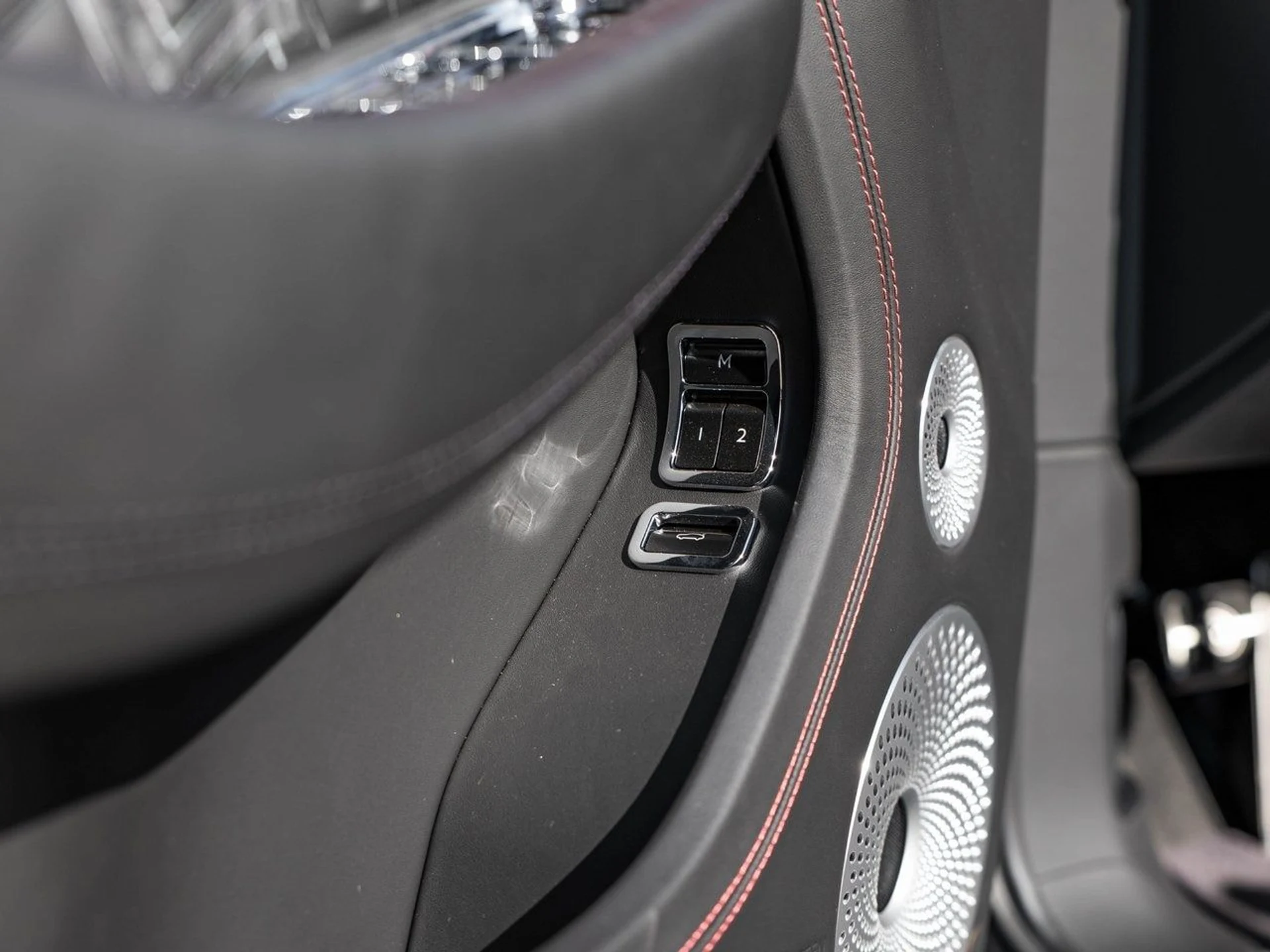 mph010_591680458_ed3308f50bffc14a92fbdafcbbb9edabx_5c26a81067