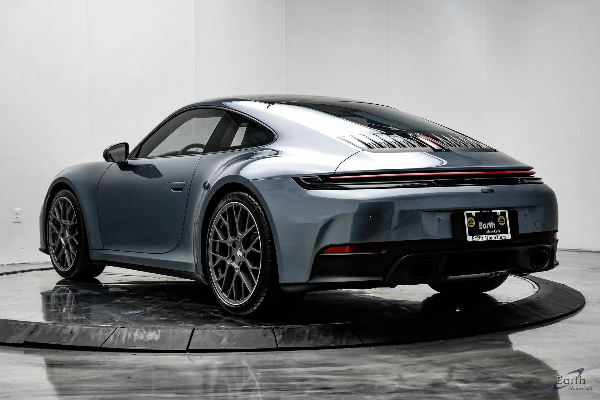 mph010_59196671_f385cc43f00ad40cf1124222aa1e5eb4x_3efe0c6c31