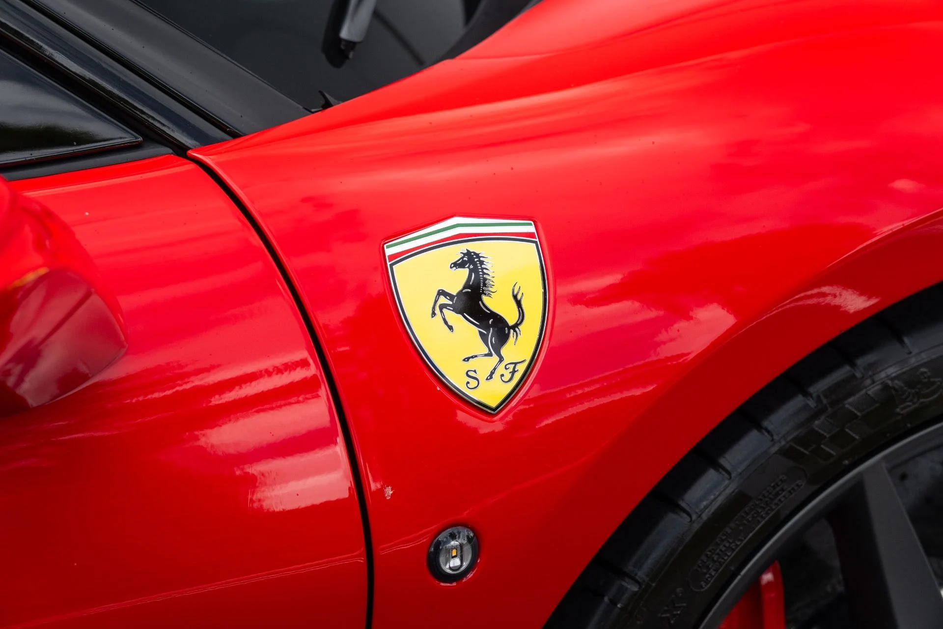 mph010_592663902_Used_2022_Ferrari_F8_Tributo_1774670303_bf1858797e