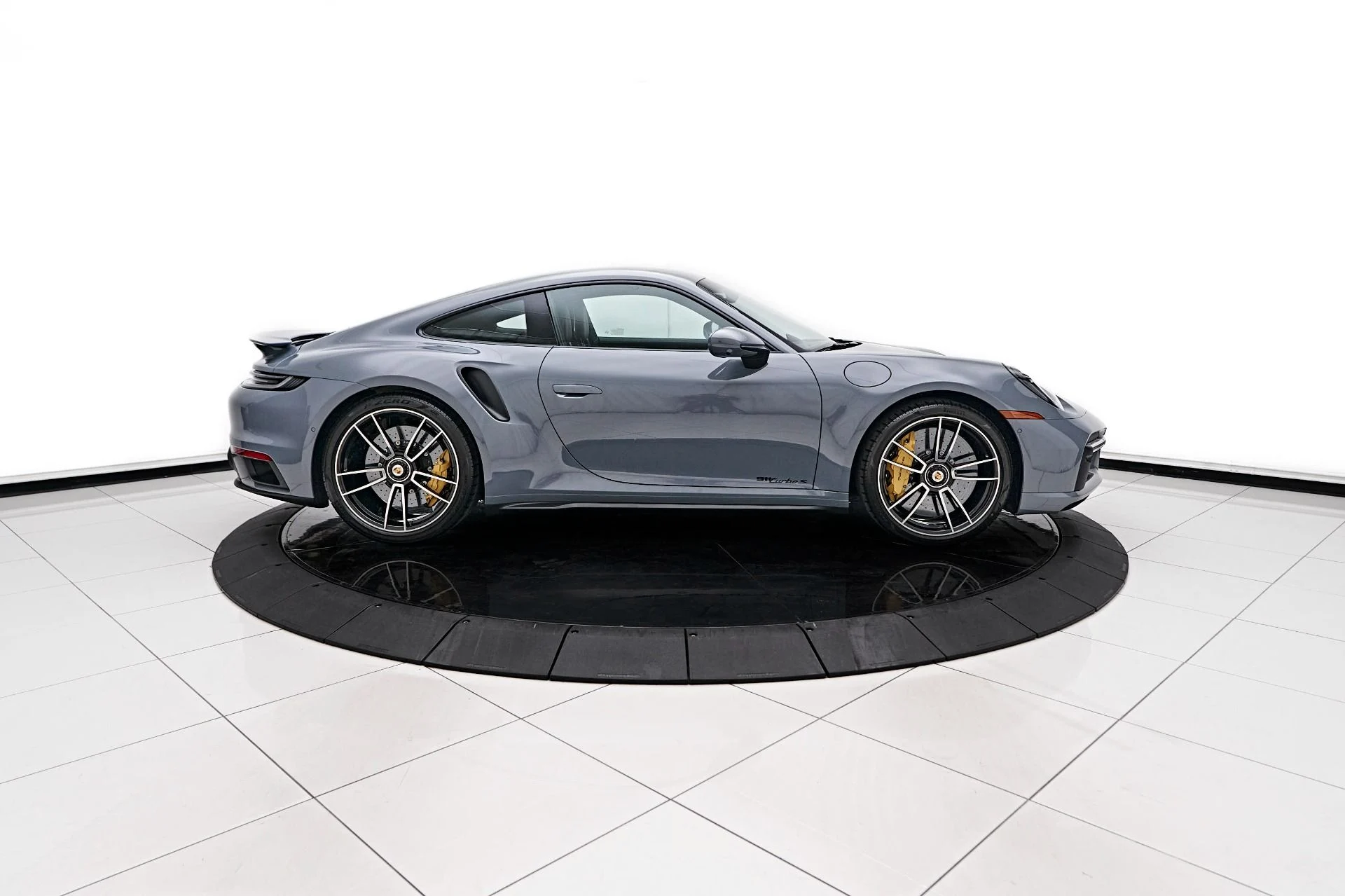 mph010_598941294_Used_2024_Porsche_911_Turbo_S_1723857576_9905eb22b4