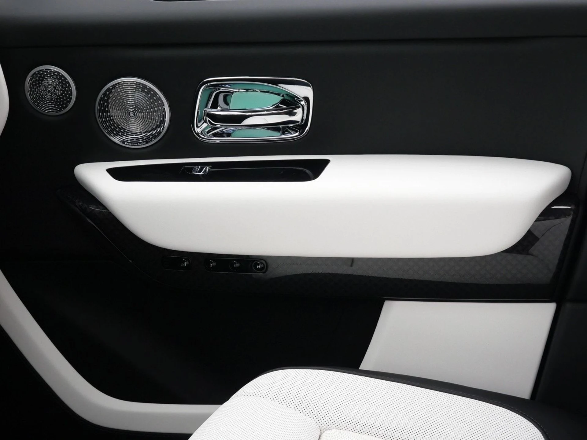 mph010_601442456_d054d2195373c234b3f70ddfba96e391x_b25623bcf2