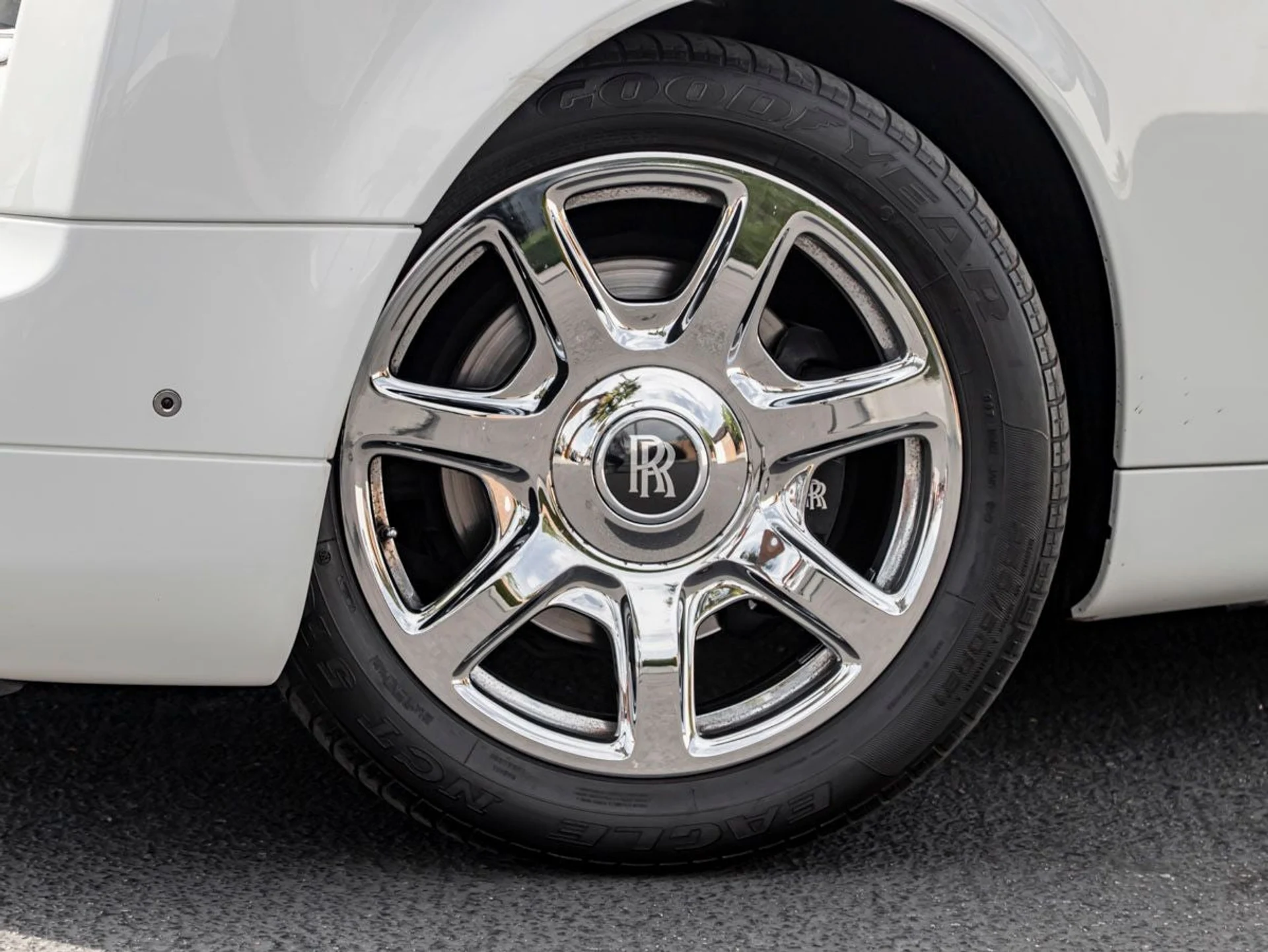 mph010_609342280_11_d4eb4280c7