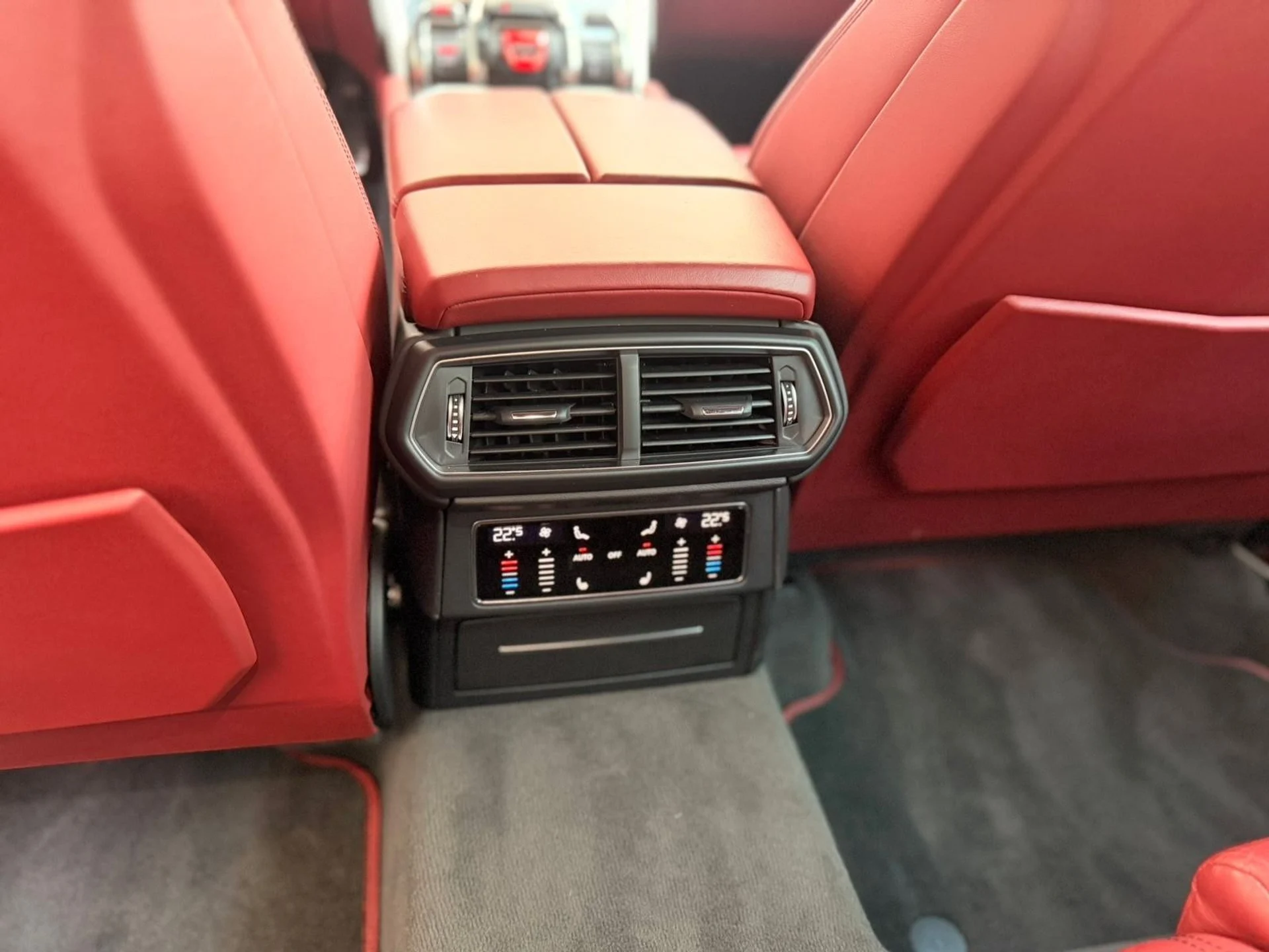 mph010_609347087_Used_2019_Lamborghini_Urus_1768603381_df8bdc8b2d