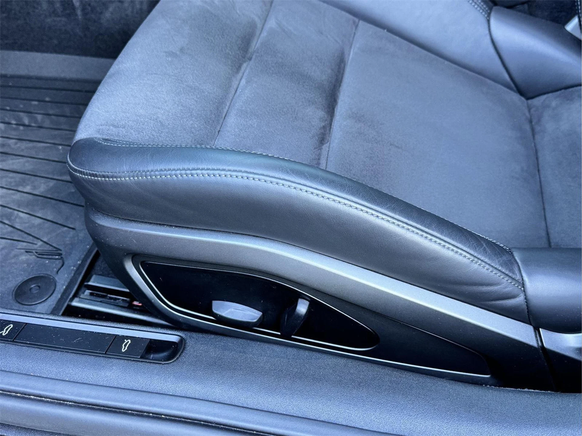 mph010_612463772_29245c2c28f246daca326d3b79908c2a_7affd18da6