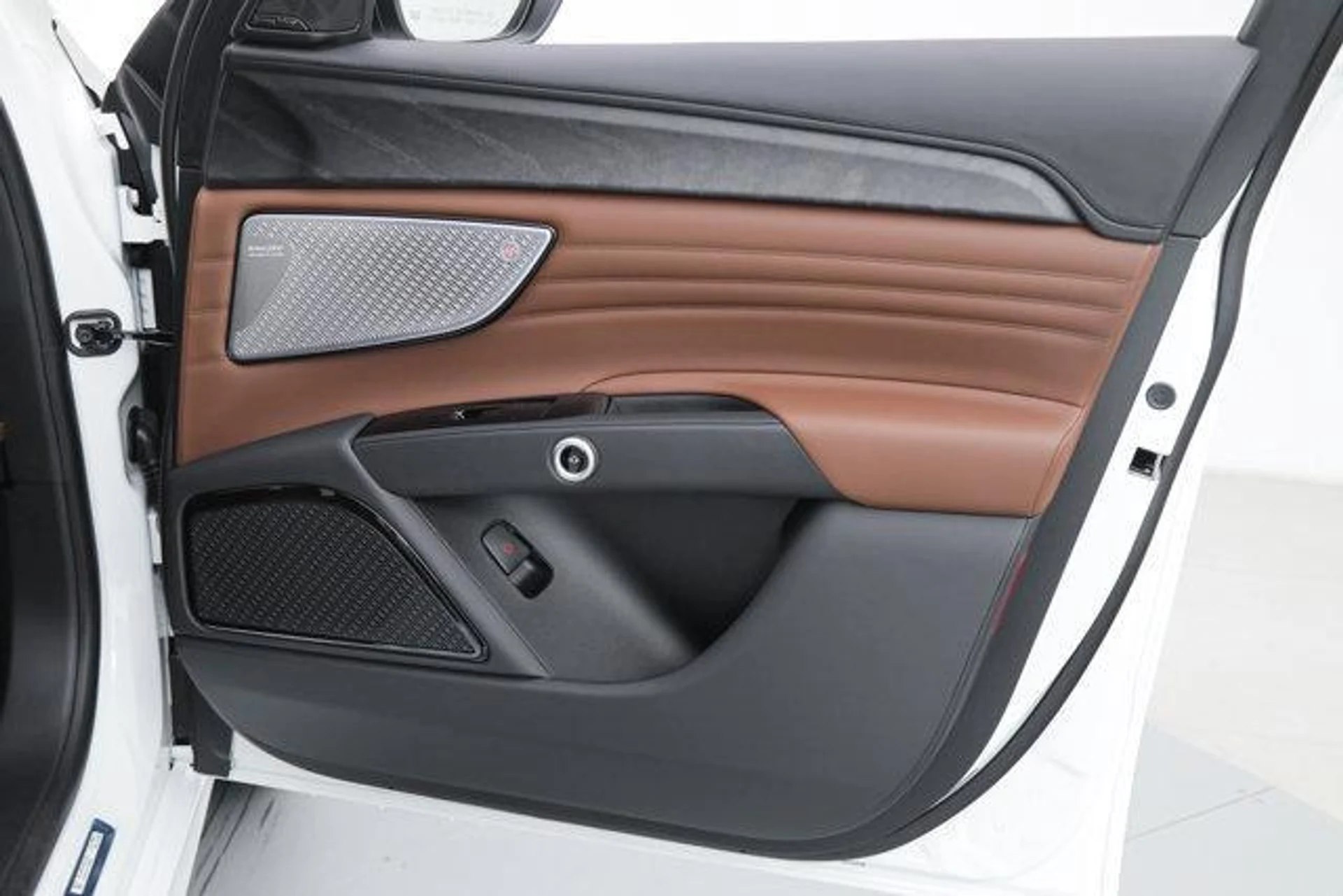 mph010_614678820_WQ_Mo_Icvx9_Lt_X6_V_Vzrg_Pf_Q_Rv_FLKE_8e247650ee