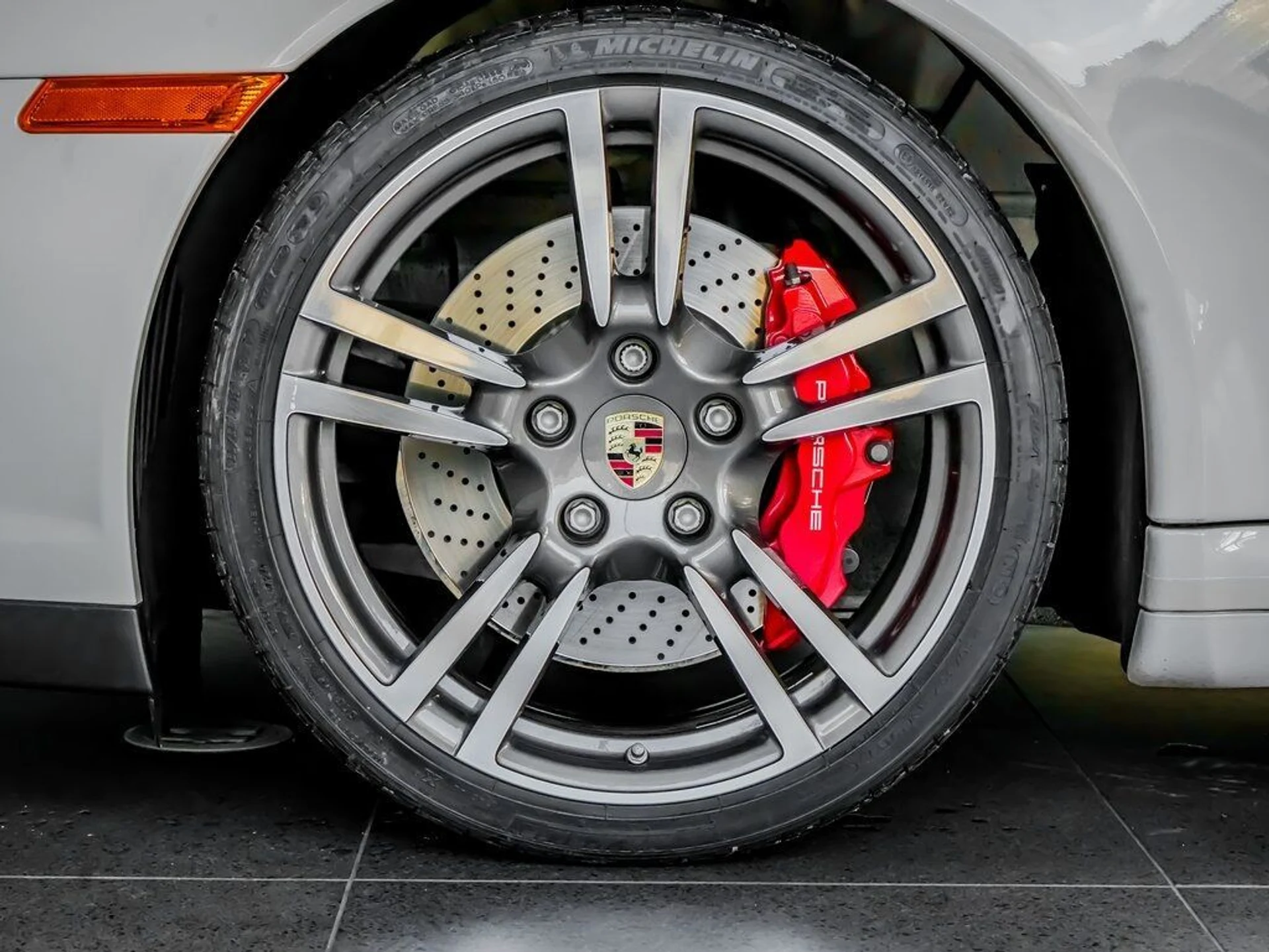 mph010_616023616_bf0b966a39ba6ce1d34348d352438a58_cd48c13d1a