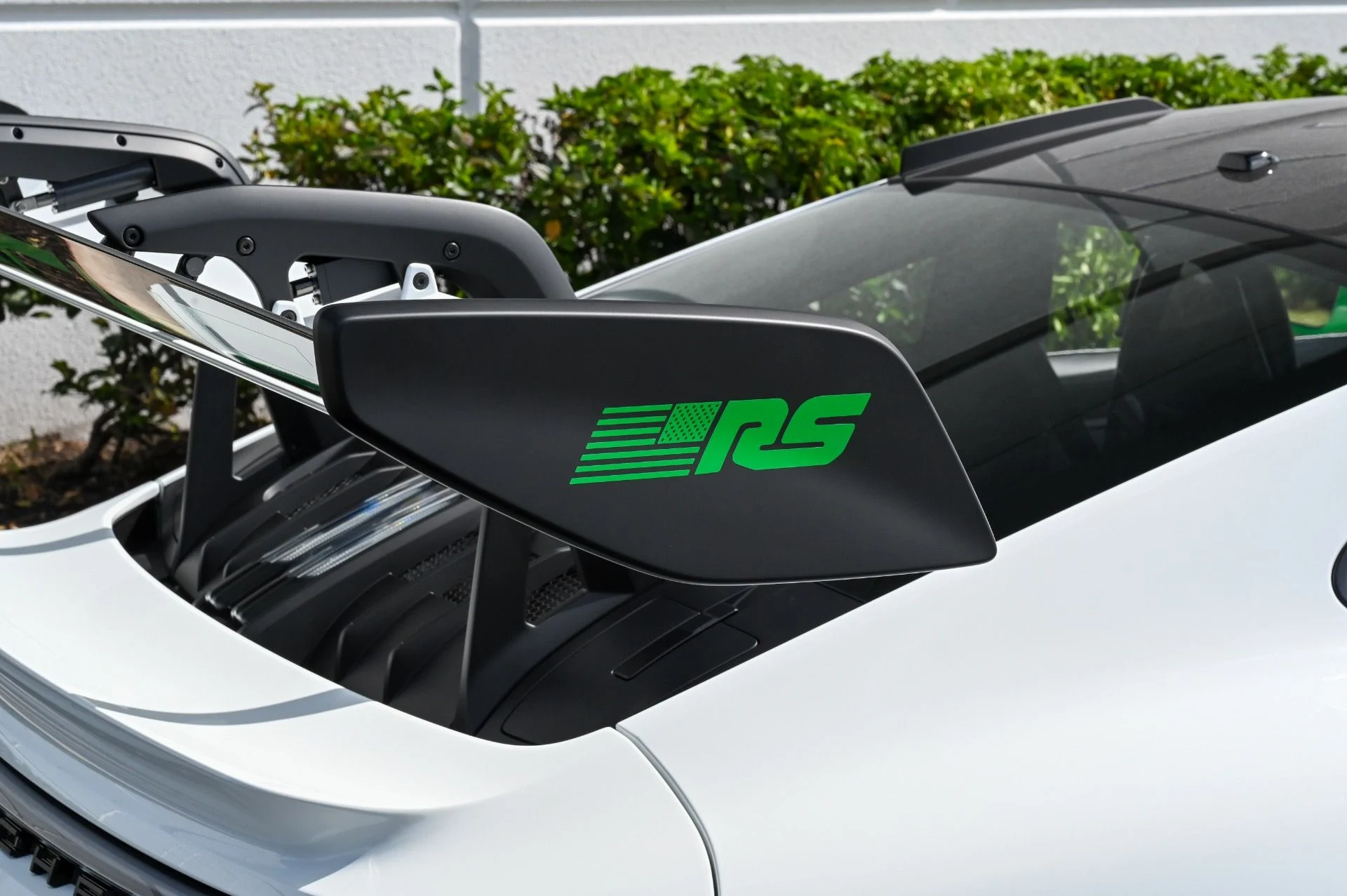 mph010_616652635_Used_2024_Porsche_911_GT_3_RS_1730405979_46ee598c2b