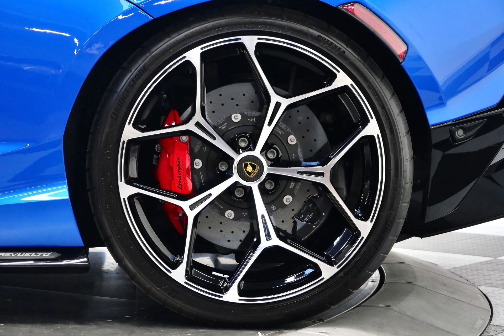 mph010_617447692_Used_2024_Lamborghini_Revuelto_974_Miles_710_K_MSRP_SPORTIVA_Corsa_Tex_Interior_1767024666_ee5f6f5bf6