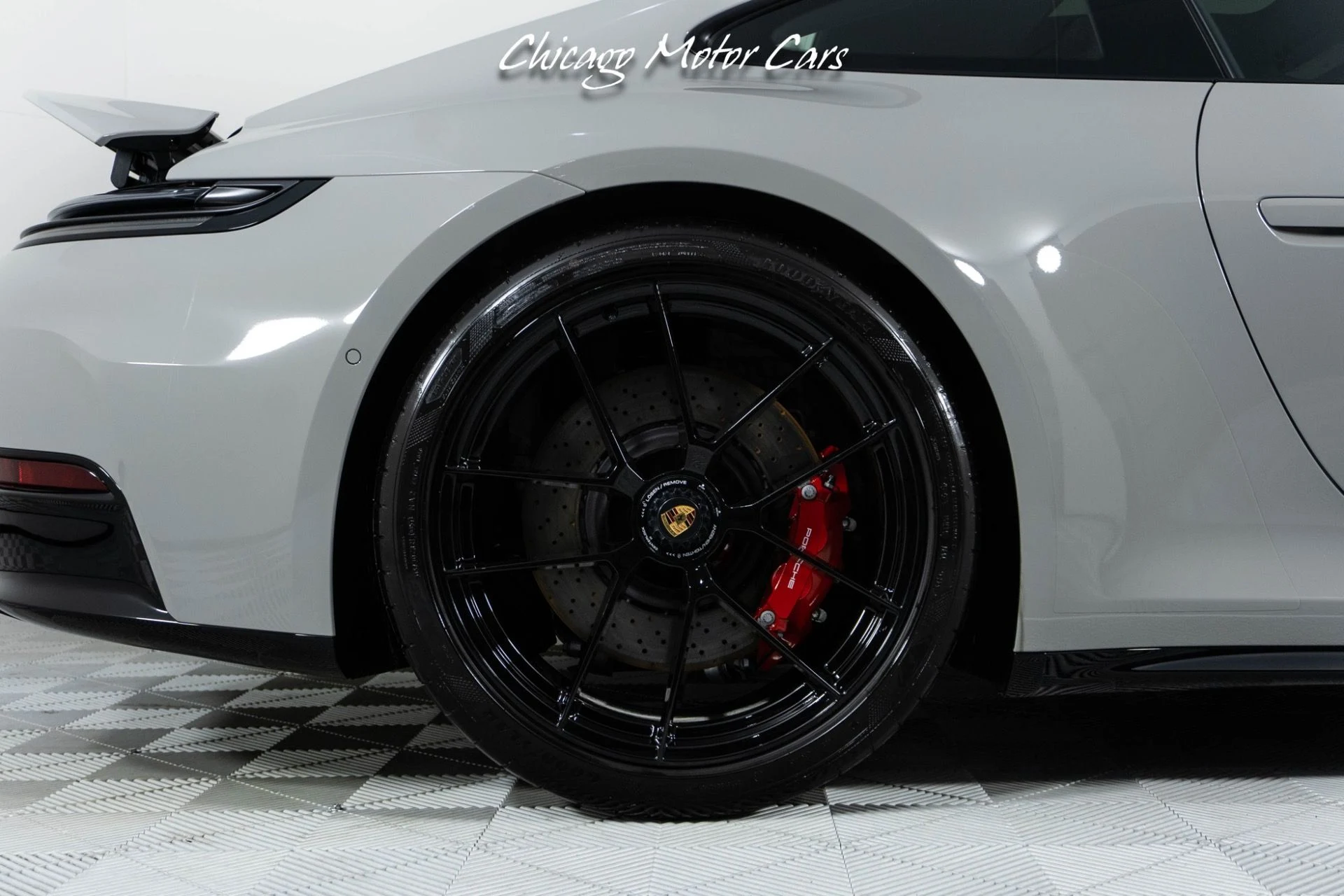 mph010_618956320_13072_p11_l_00f59fc34f