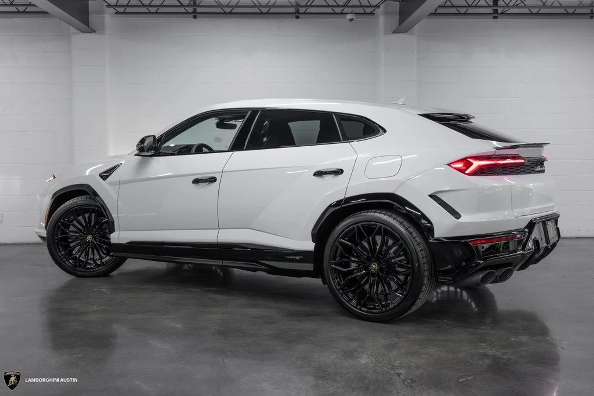 mph010_620308139_f0972c8847a2b90a77594c11ab1c90e5x_07609a3732