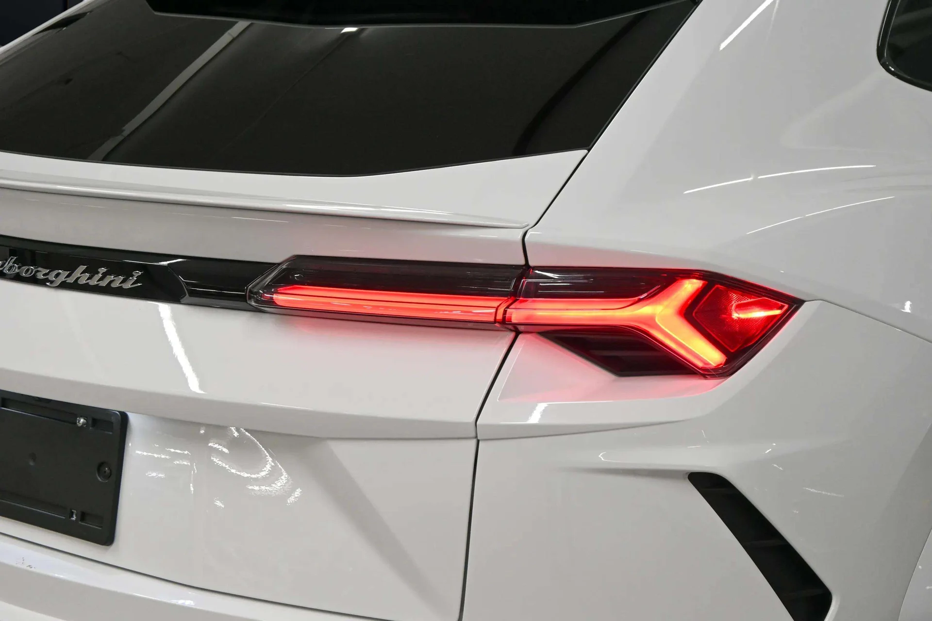 mph010_626999819_c1dd8adc_85c3_445c_a4da_fb419e30d6ee_813474a66e