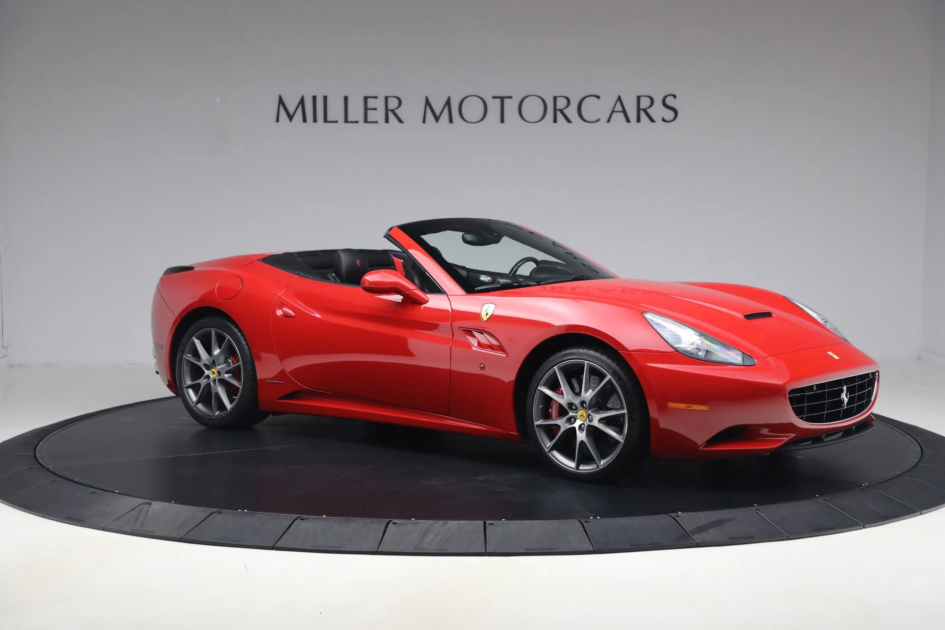 mph010_639574517_Used_2014_Ferrari_California_30_1790957521_ee9d654f6e