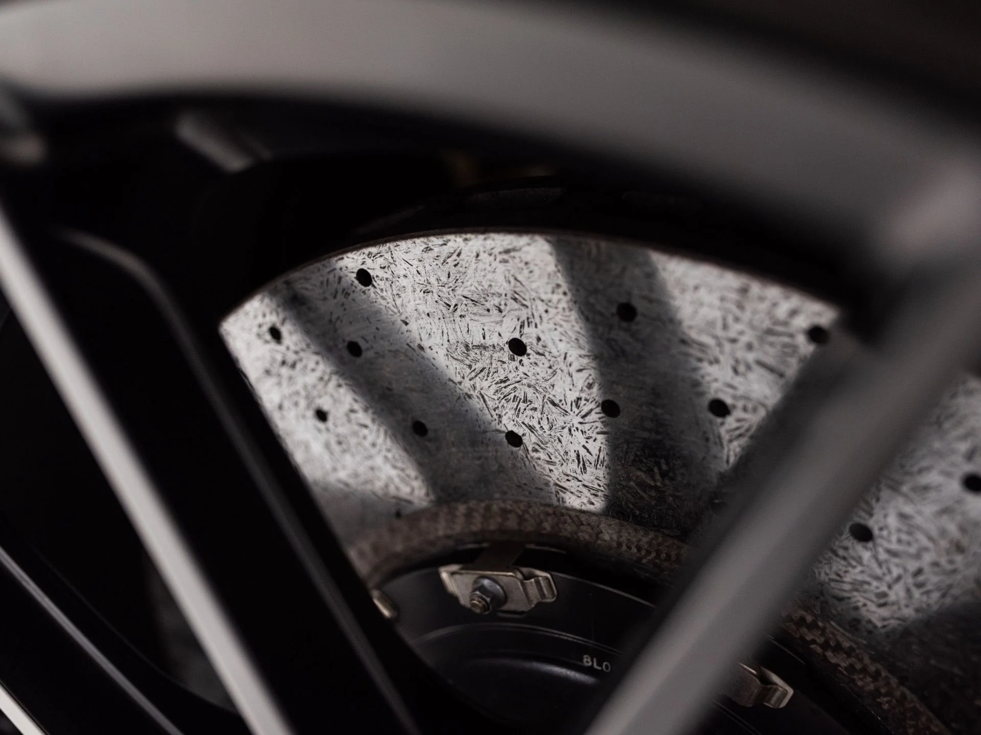 mph010_642547792_13284_p11_l_5f120e697a