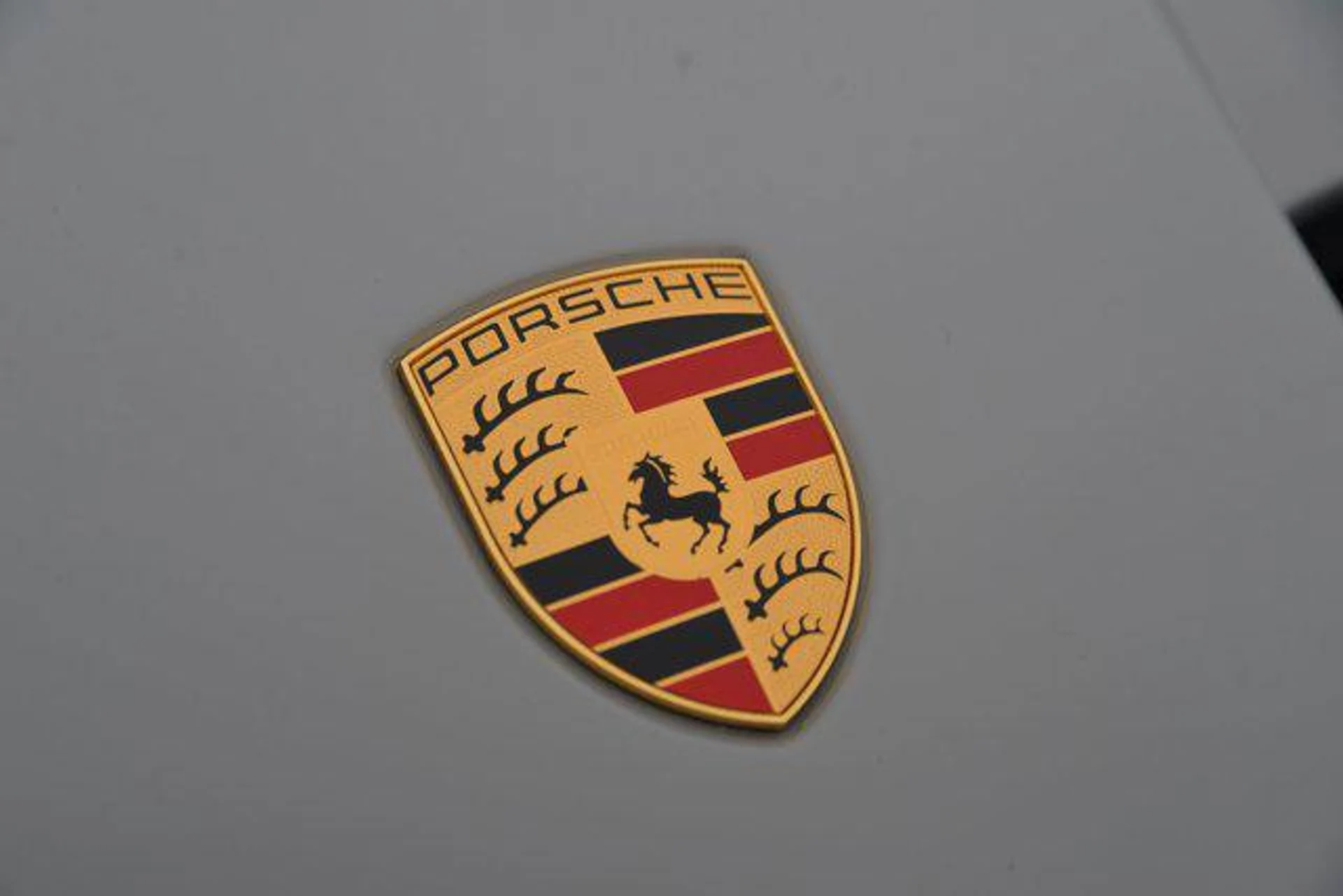 mph010_642815660_R5s_VVSJ_Wgpa_Et907_A_Mc_I_El_IGC_Sg_b4730f777a