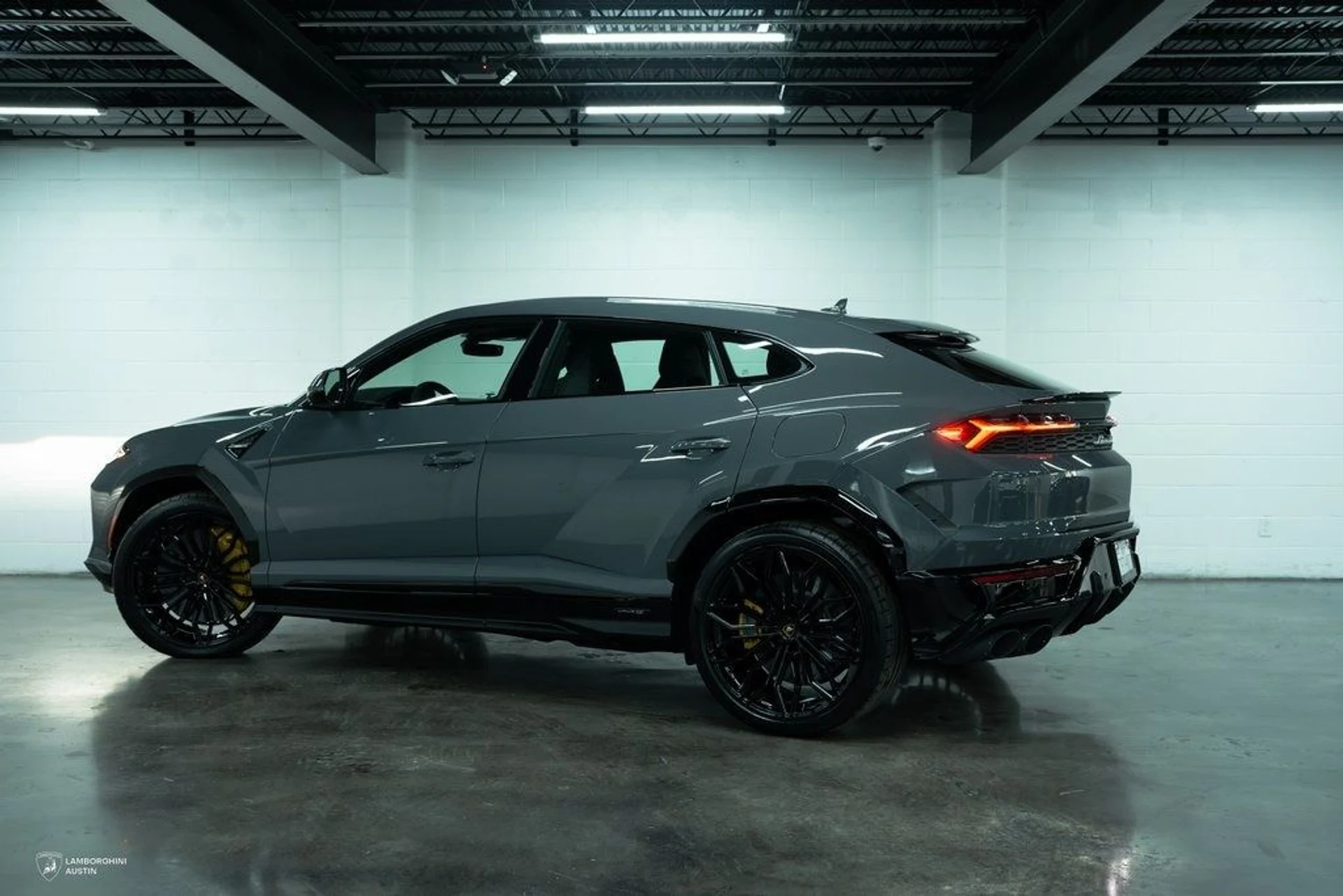 mph010_643012643_397e9ba5fa62f0feb301f7958c4aa8ecx_54ad9c0139